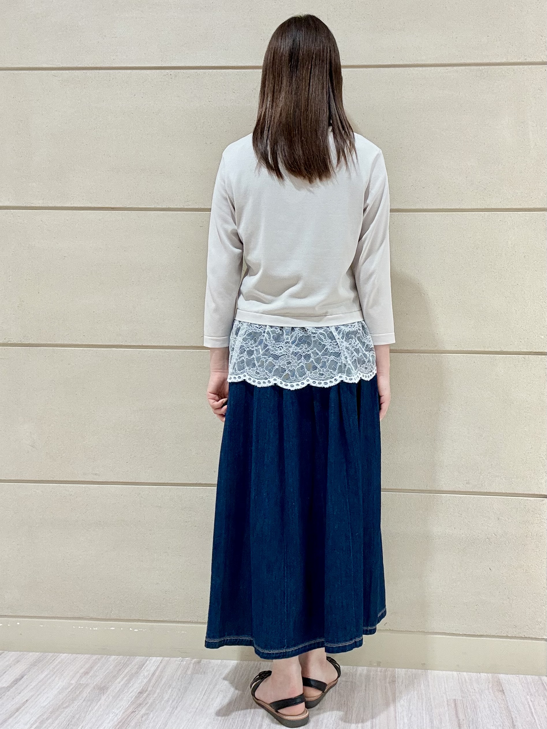 Marさんの「Reflect｜【手洗い可】プリーツデニムスカート」を使ったコーディネート