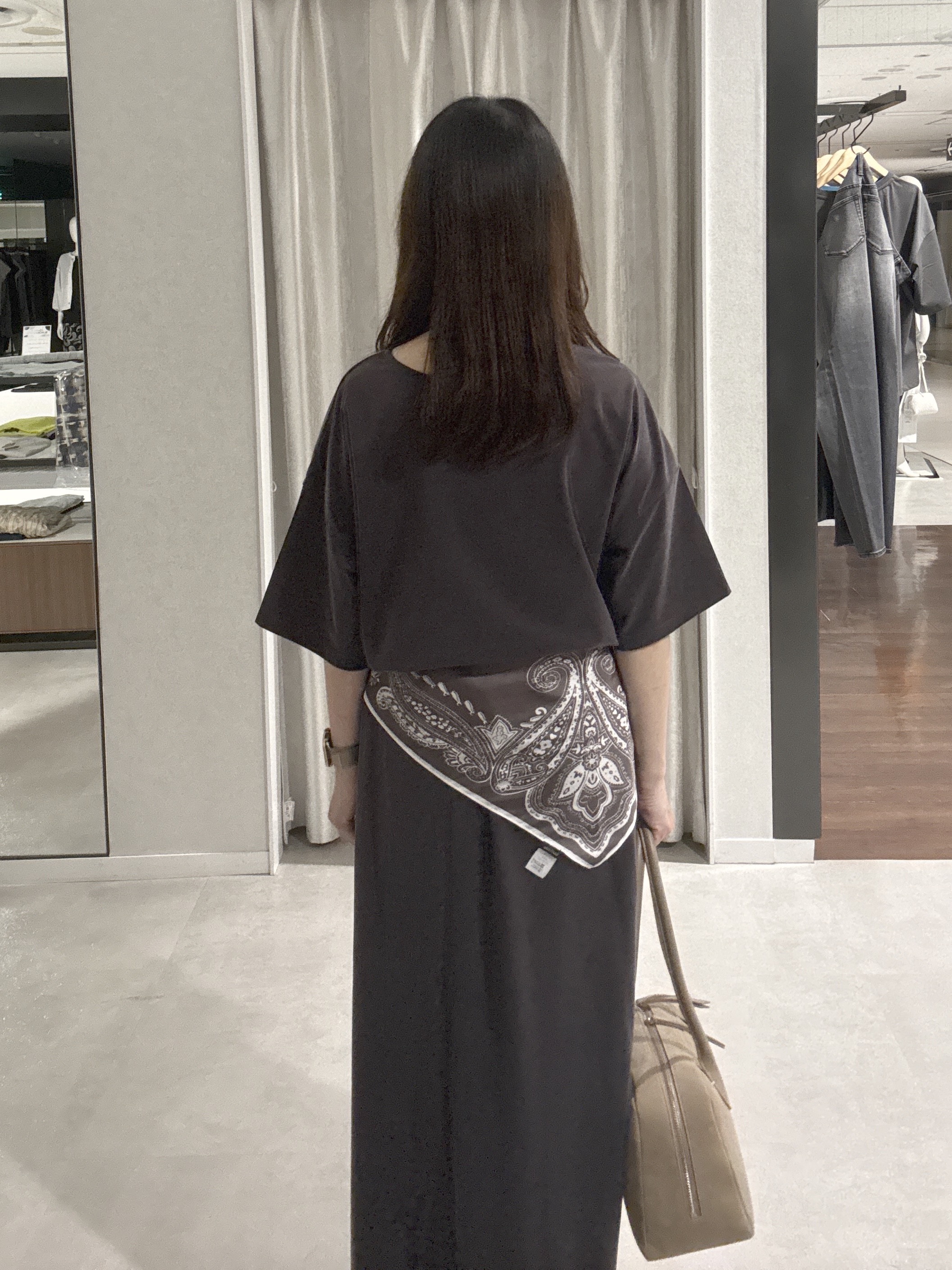 makiさんの「UNTITLED｜【セットアップ可/接触冷感】ヴィンテージライクプルオーバー」を使ったコーディネート