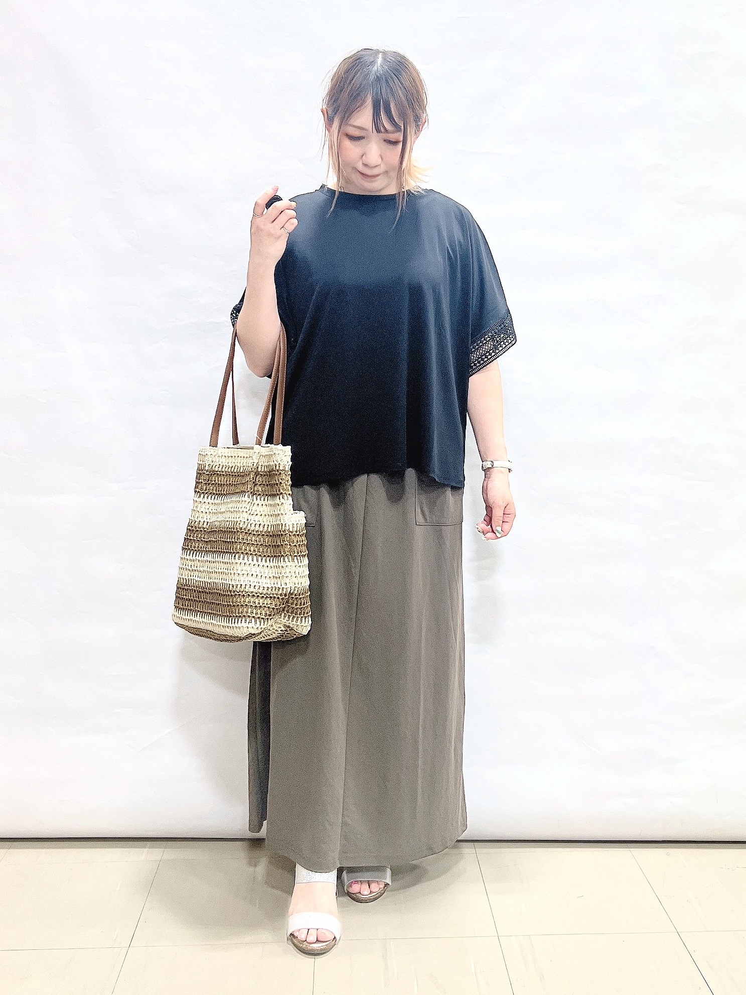 YUIさんの「SHOO･LA･RUE｜【ひんやり/UV】お袖レースが上品 ゆったりとろみトップス」を使ったコーディネート
