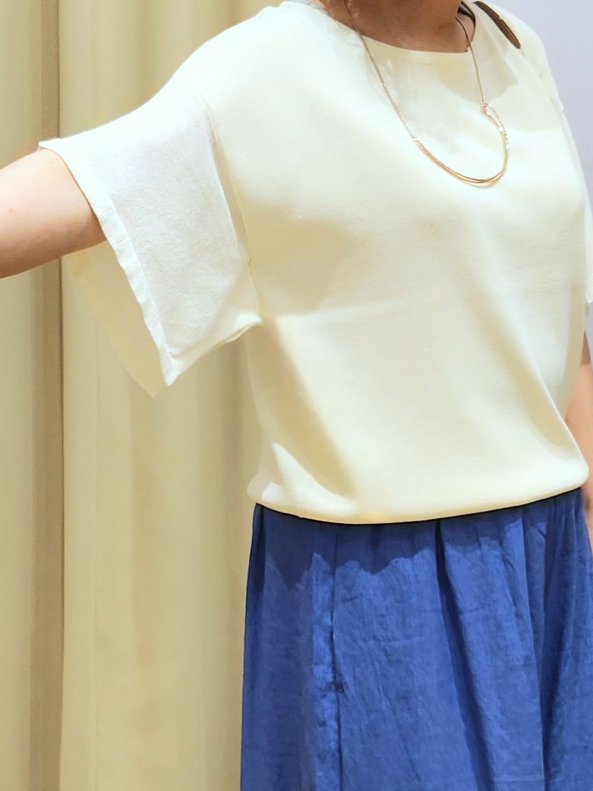 くまさんの「SHOO･LA･RUE｜【S-LL/ひんやり/洗濯機可】インせず着られる ひらり袖ニット」を使ったコーディネート