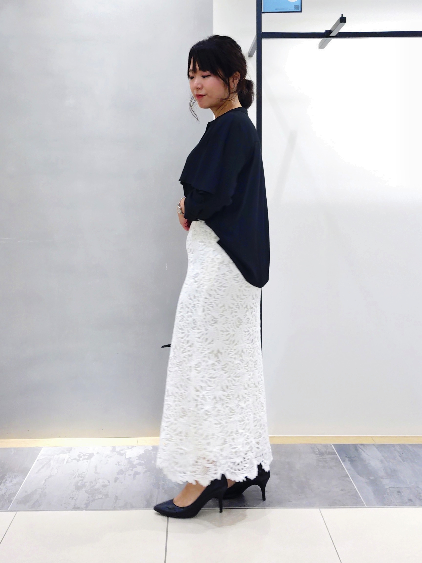 TOMOMIさんの「INDIVI｜【新作登場！着る日傘】 ダブルジャケット」を使ったコーディネート