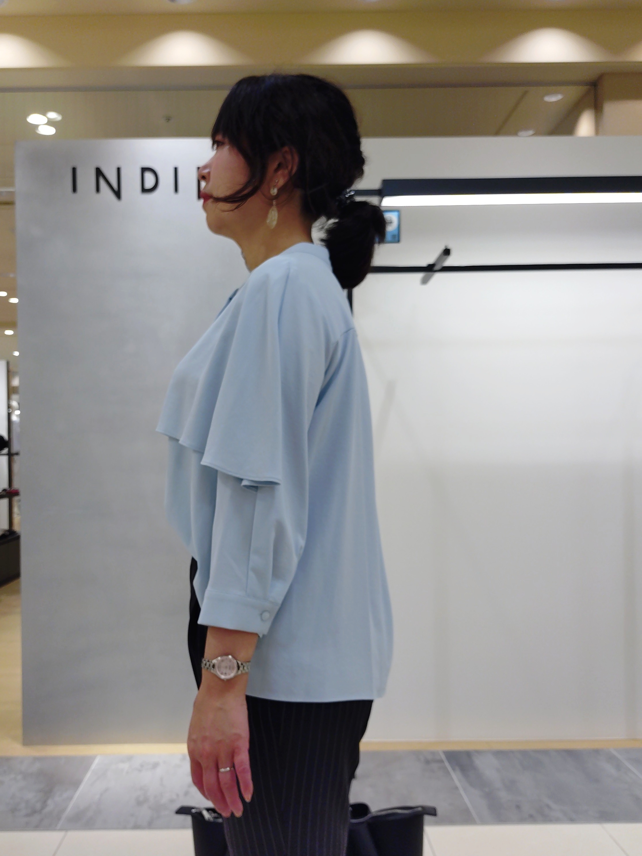 TOMOMIさんの「INDIVI｜【新作登場！着る日傘】 テーラードジャケット」を使ったコーディネート