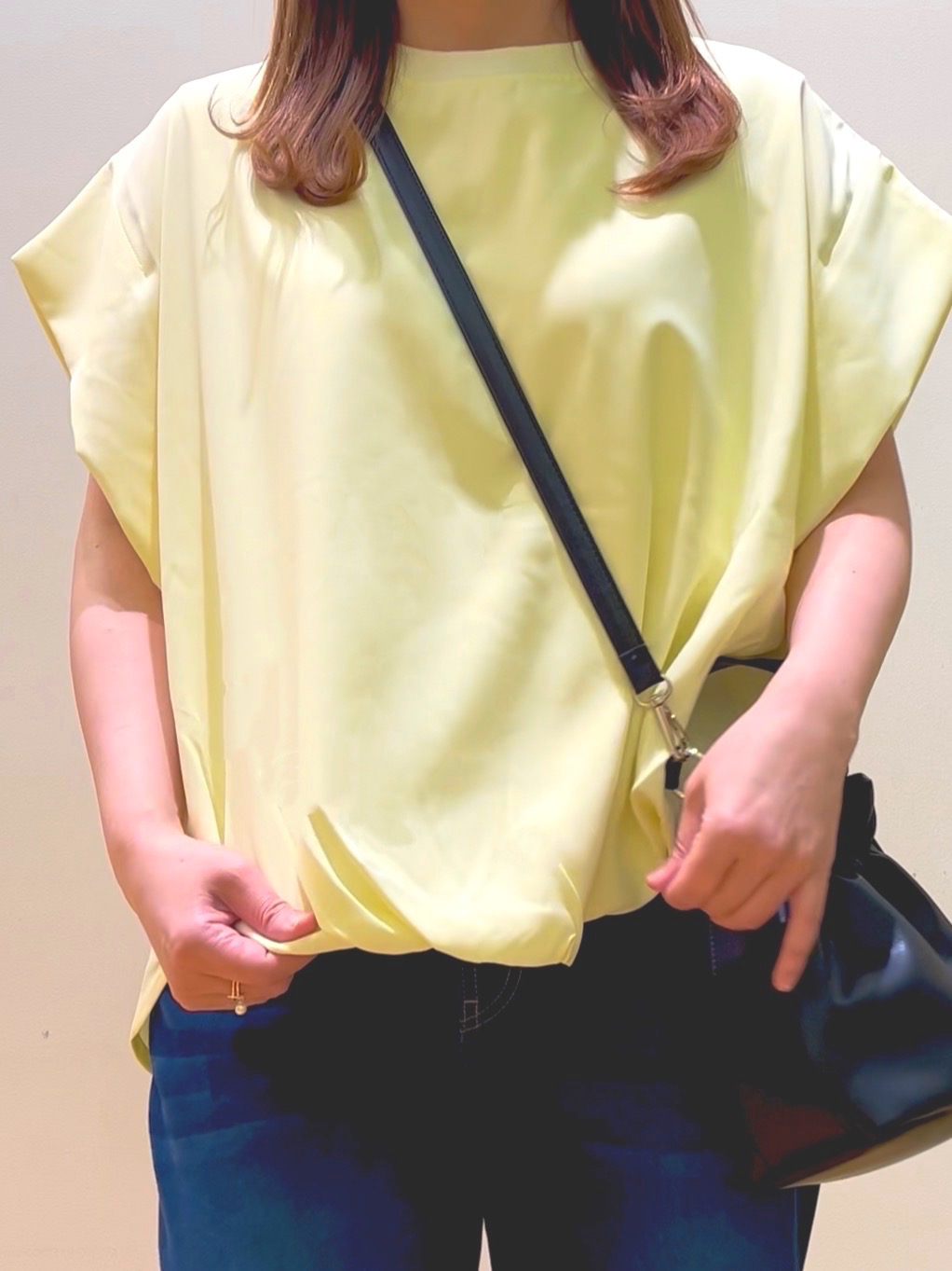 ゆっきーさんの「SHOO･LA･RUE｜【洗濯機可/体型カバー】インせずこなれる ふんわり裾バルーントップス」を使ったコーディネート
