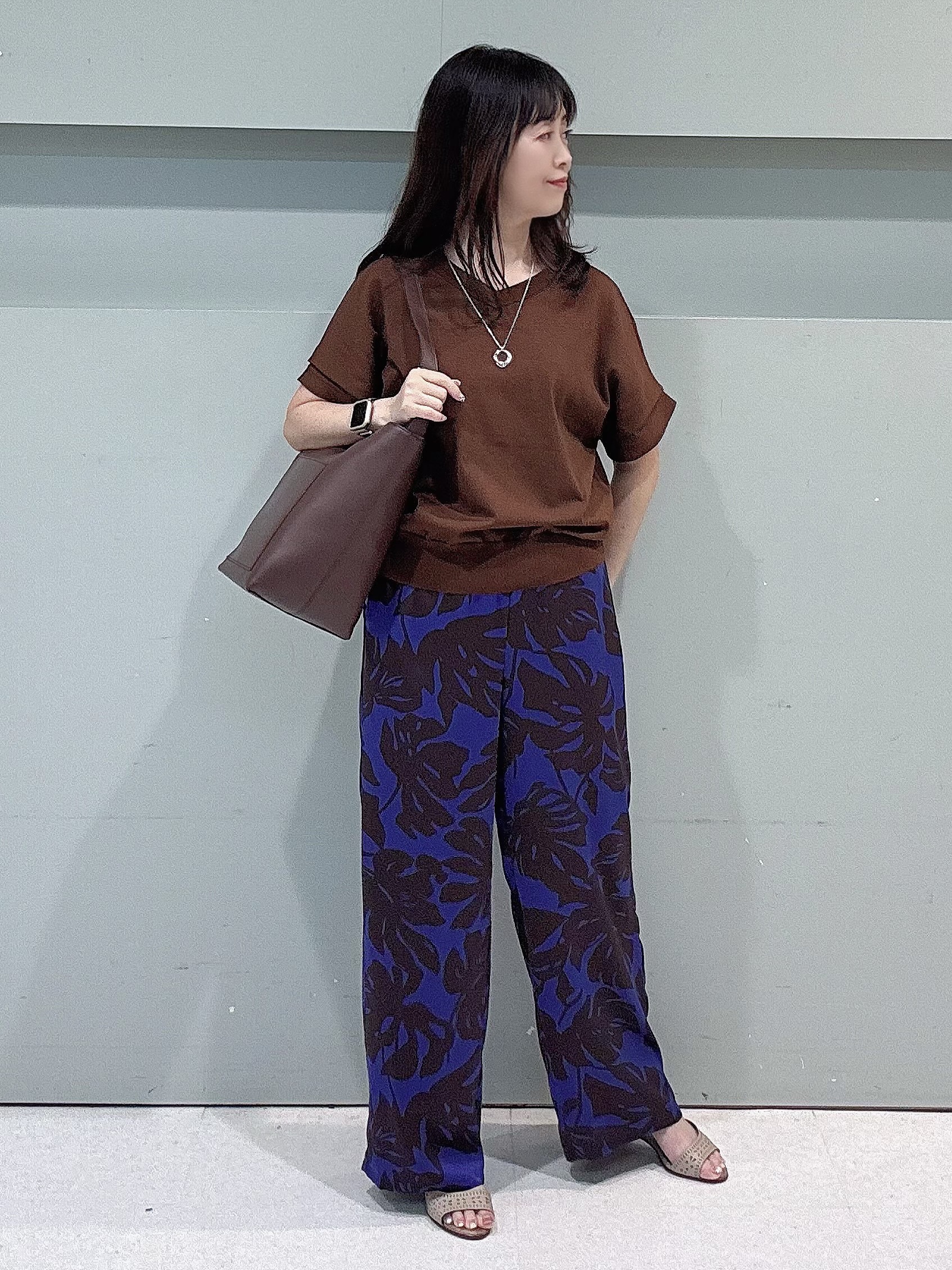 makiさんの「UNTITLED｜【肌に張り付かない/前後2WAY】ドライタッチコットンプルオーバー」を使ったコーディネート