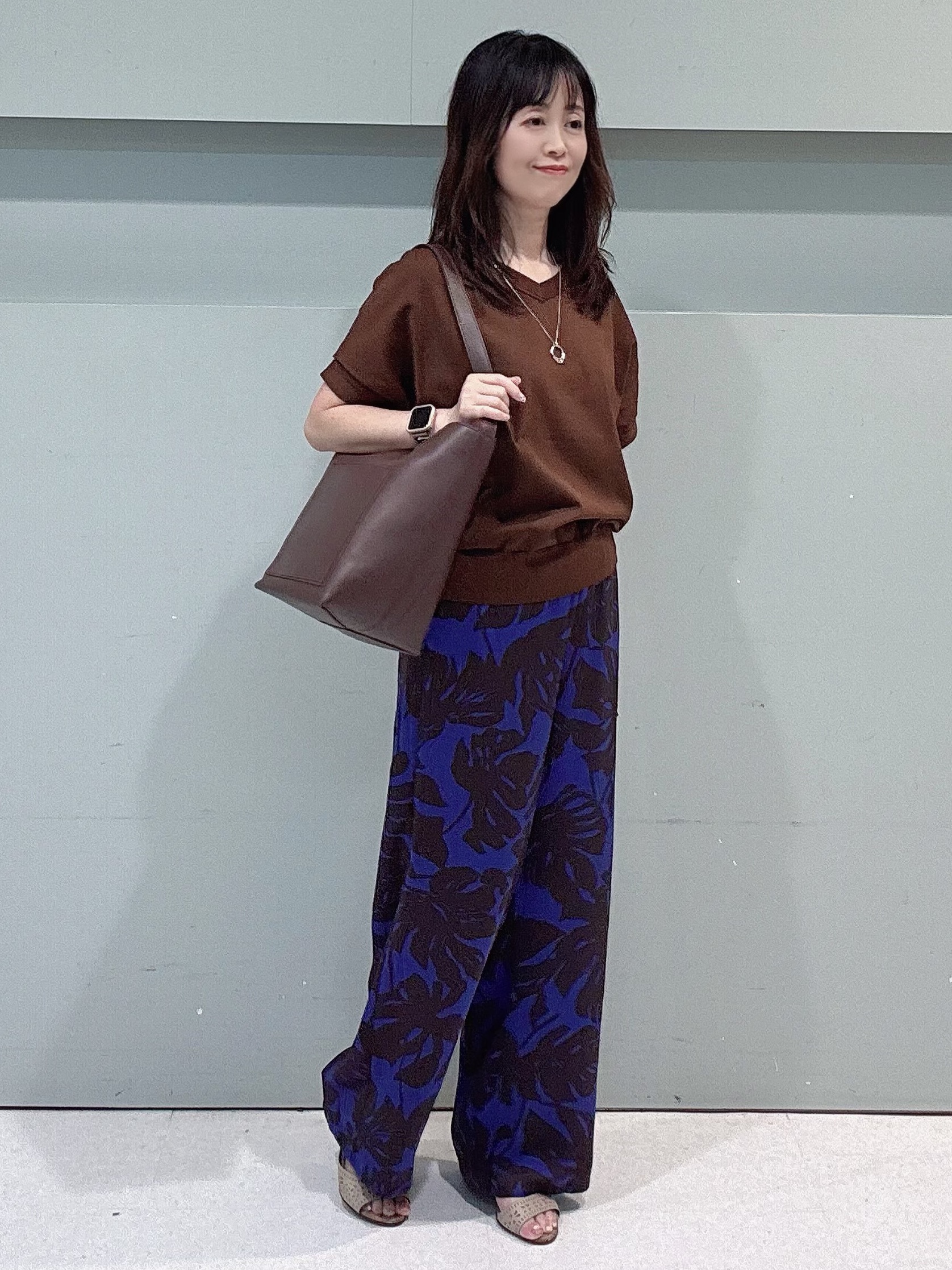 makiさんの「UNTITLED｜【肌に張り付かない/前後2WAY】ドライタッチコットンプルオーバー」を使ったコーディネート
