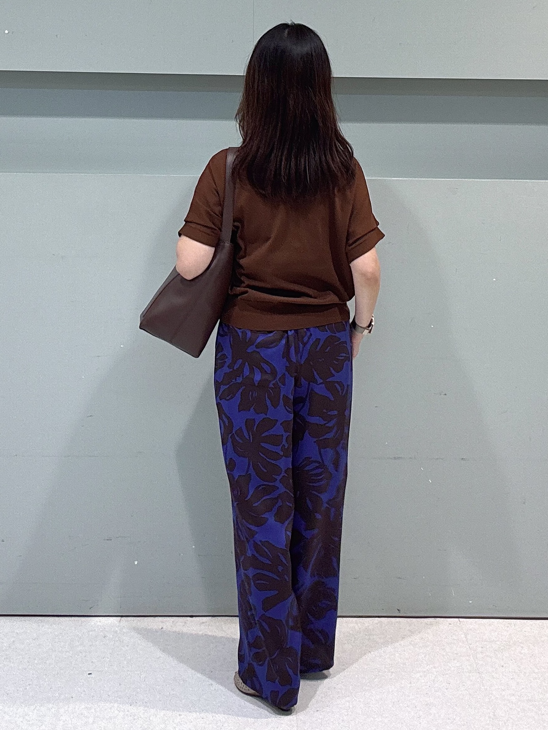 makiさんの「UNTITLED｜【肌に張り付かない/前後2WAY】ドライタッチコットンプルオーバー」を使ったコーディネート
