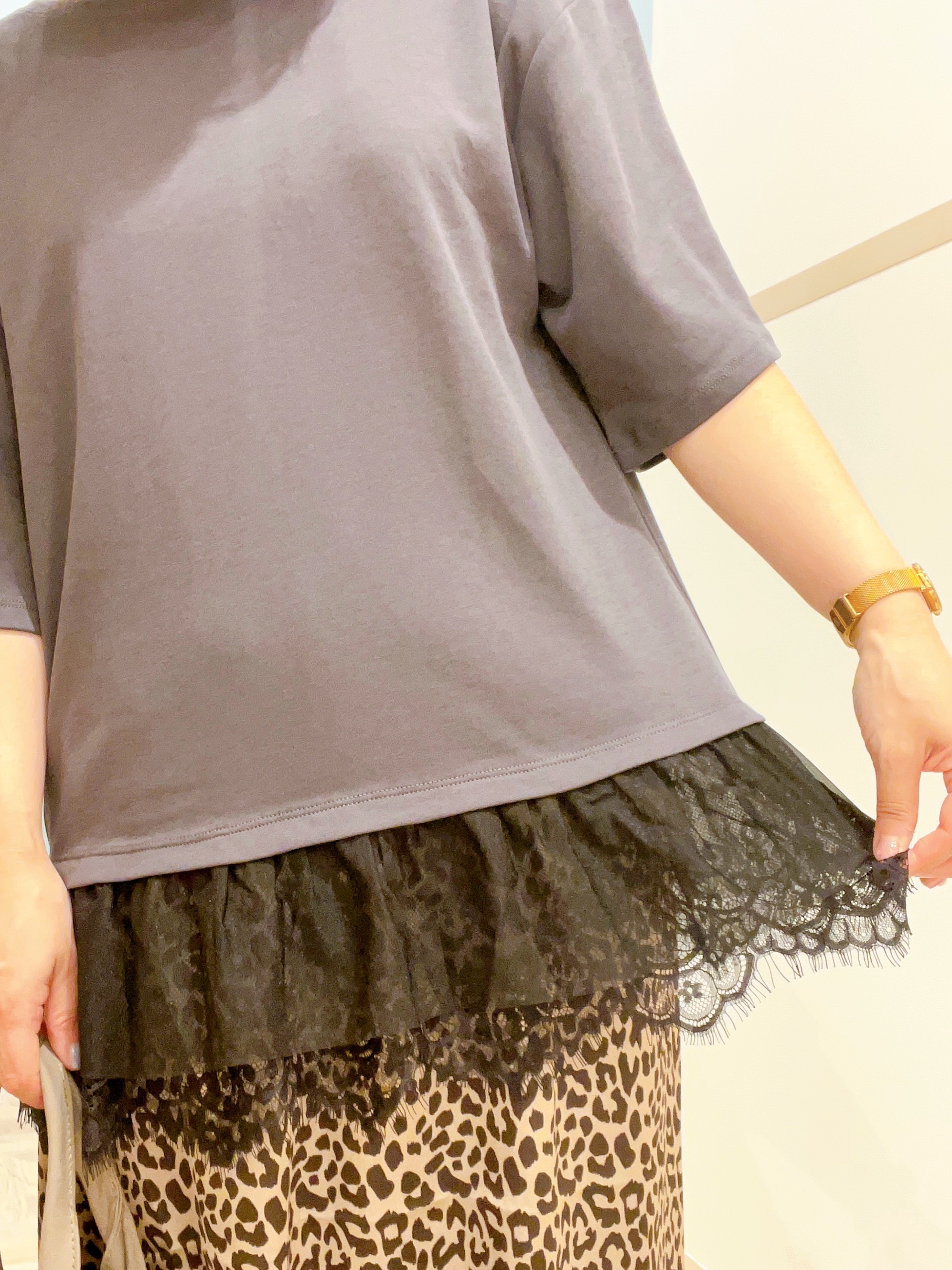 kitaさんの「SHOO･LA･RUE｜ひんやり裾レースTシャツ」を使ったコーディネート