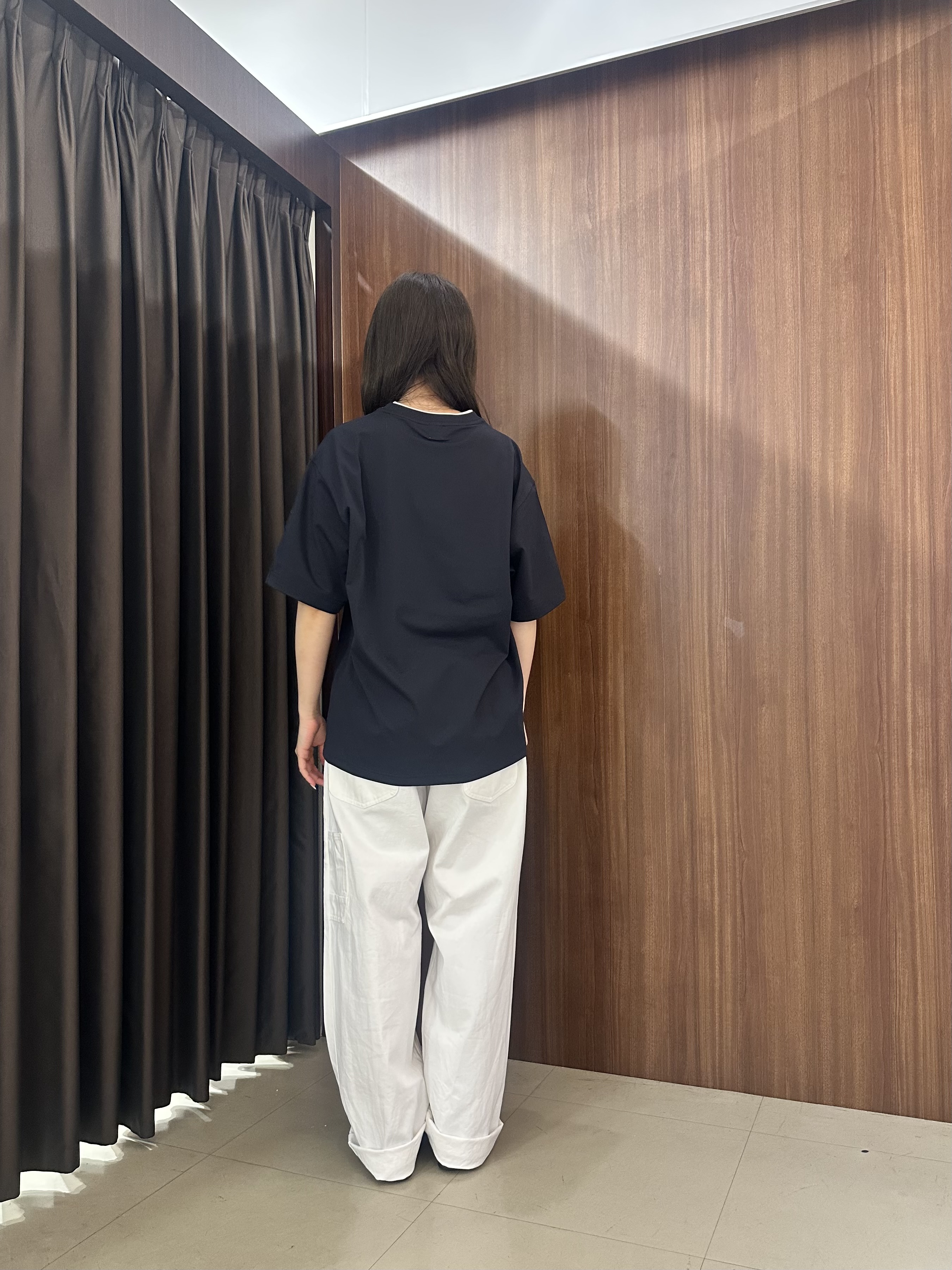 オノアサミさんの「TAKEO KIKUCHI｜【汗染み軽減】フェイクレイヤー ワンポイント プルオーバー」を使ったコーディネート