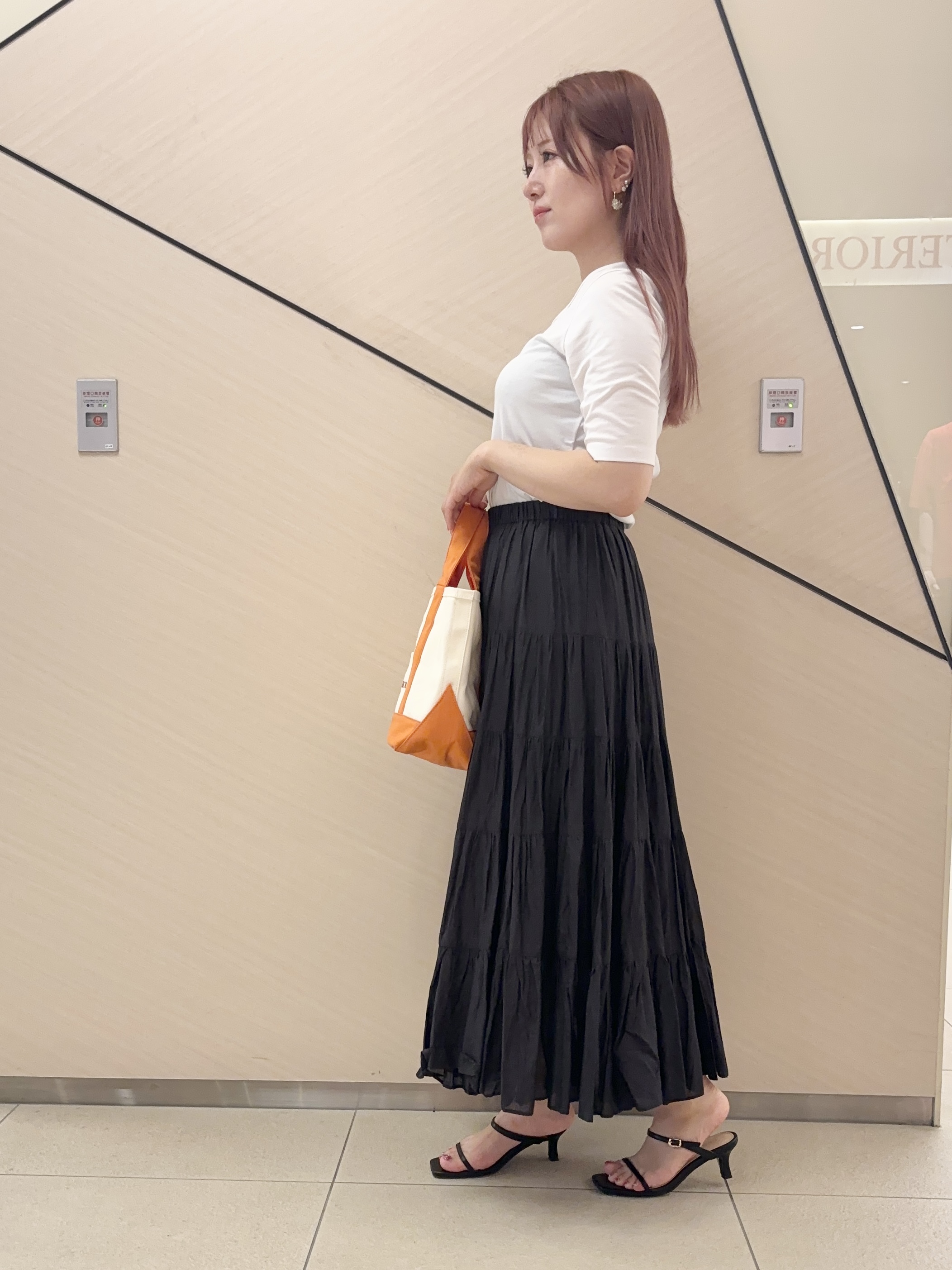 Rinaさんの「DRESSTERIOR｜【otonaMUSE5月号掲載】スキニーベルトサンダル」を使ったコーディネート