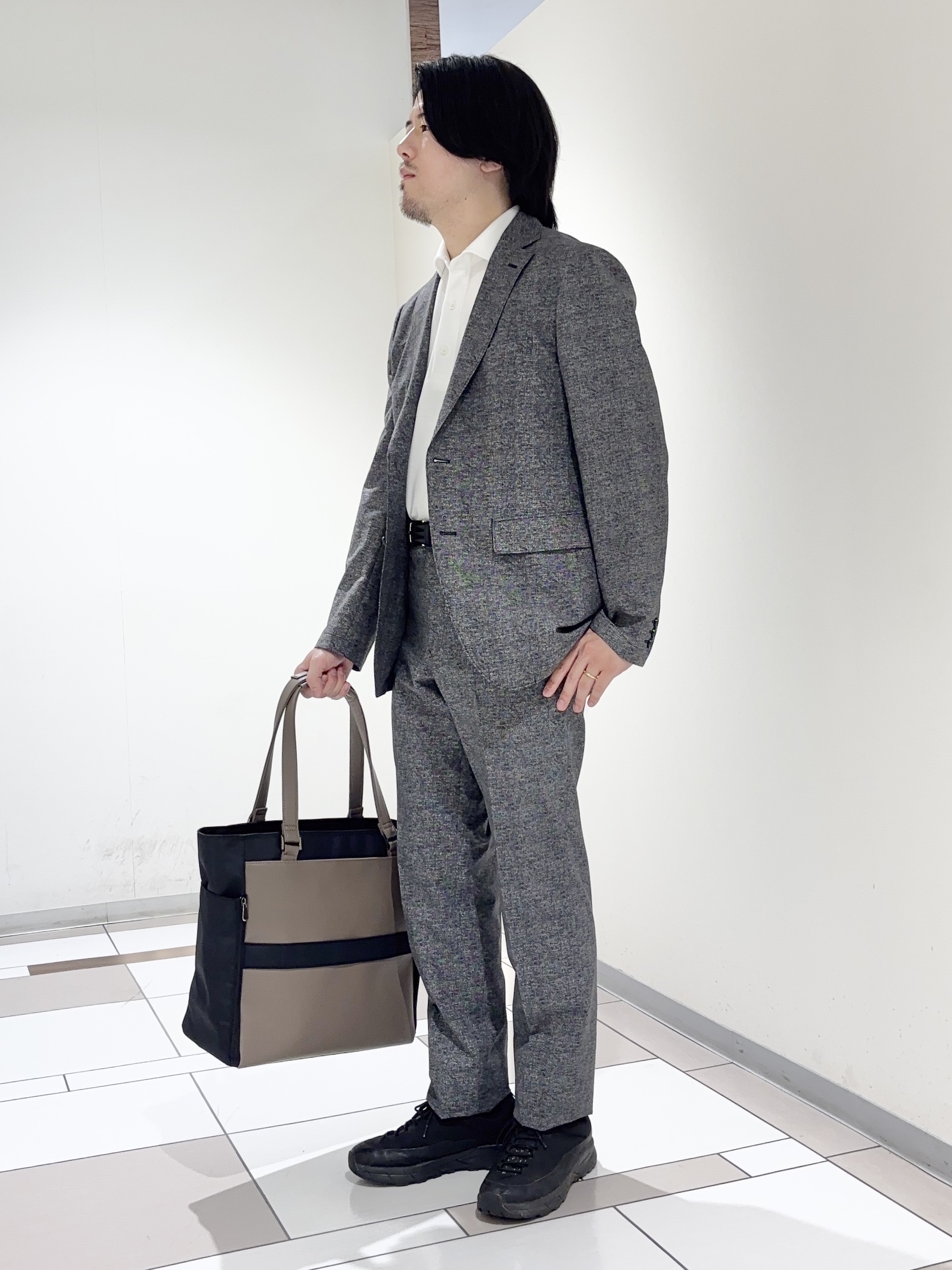 及川さんの「TAKEO KIKUCHI｜【抗菌防臭】COOL DOTS（R）ドビープリント ジャケット」を使ったコーディネート