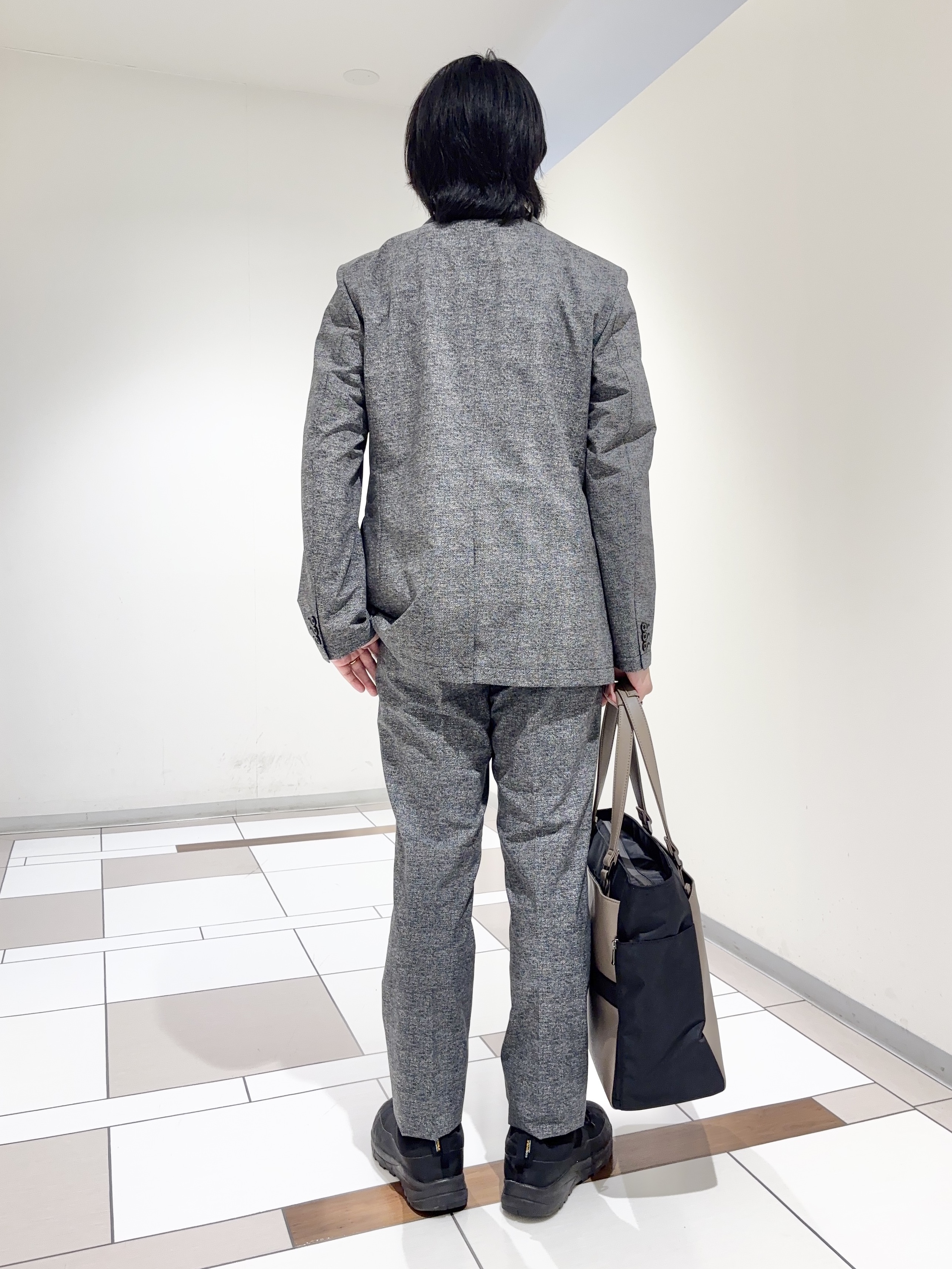 及川さんの「TAKEO KIKUCHI｜【抗菌防臭】COOL DOTS（R）ドビープリント ジャケット」を使ったコーディネート