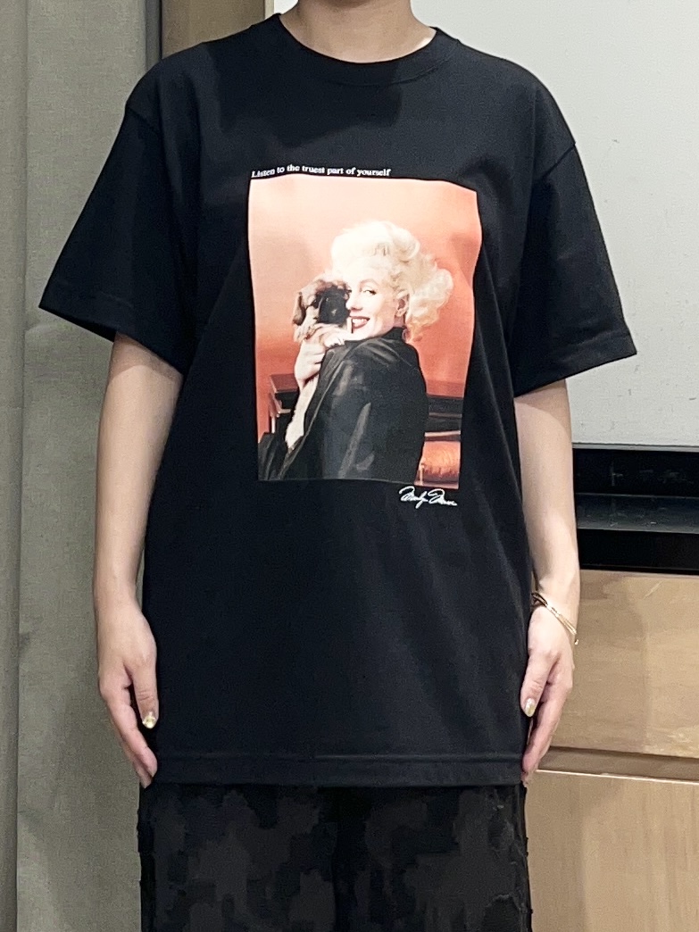 かのさんの「THE SHOP TK｜別注マリリン・モンロー / グラフィック半袖Tシャツ」を使ったコーディネート