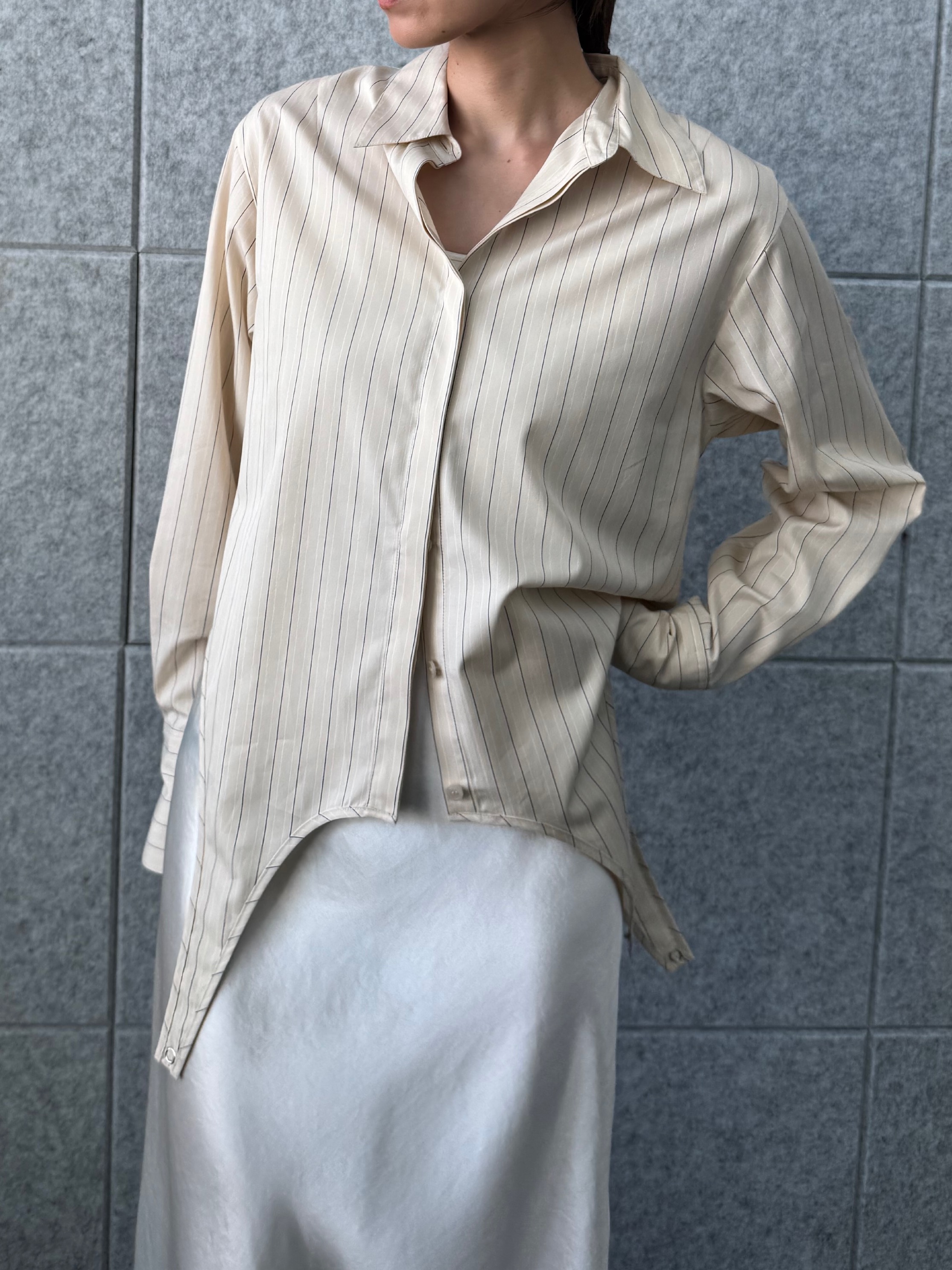 designer yukaさんの「CODE A｜satin cami dress」を使ったコーディネート