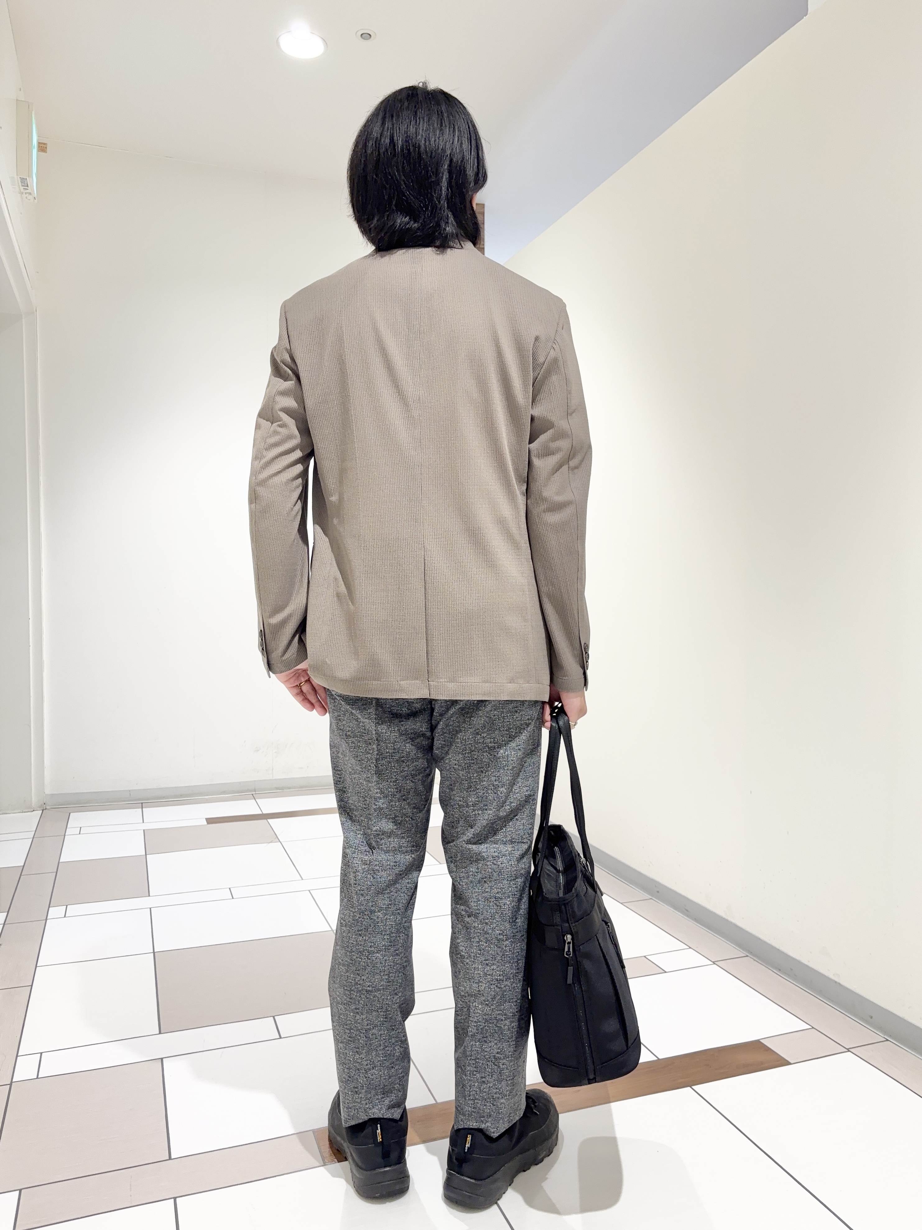 及川さんの「TAKEO KIKUCHI｜【Begin5月号掲載/通気性】トリコットサッカー ジャケット」を使ったコーディネート