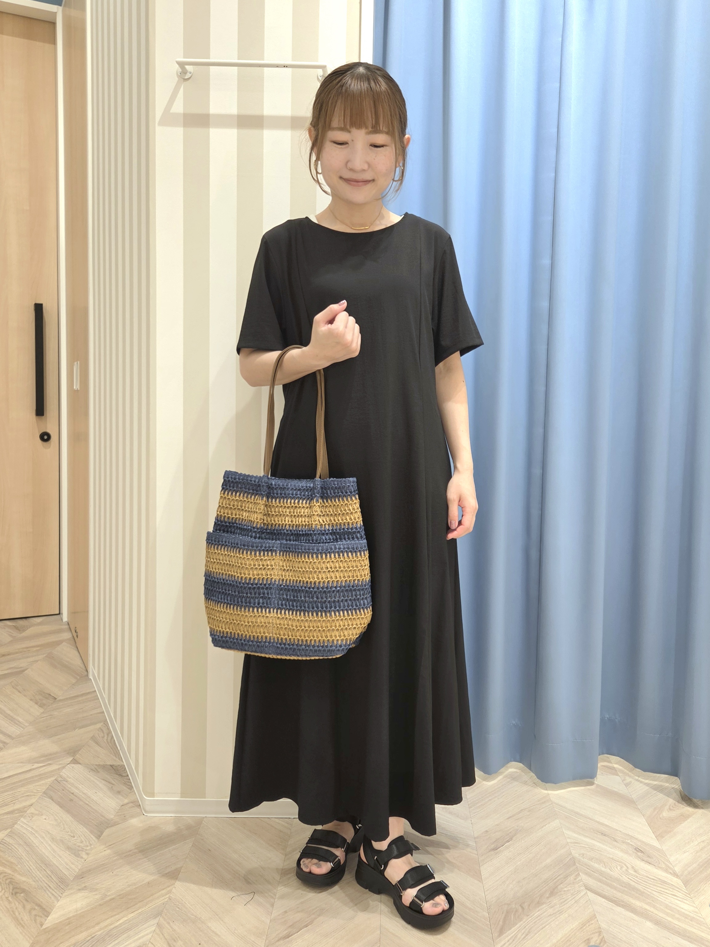 Ikumiさんの「SHOO･LA･RUE｜【さらり快適/洗濯機可/S-LL】シアーラメカーディガン」を使ったコーディネート