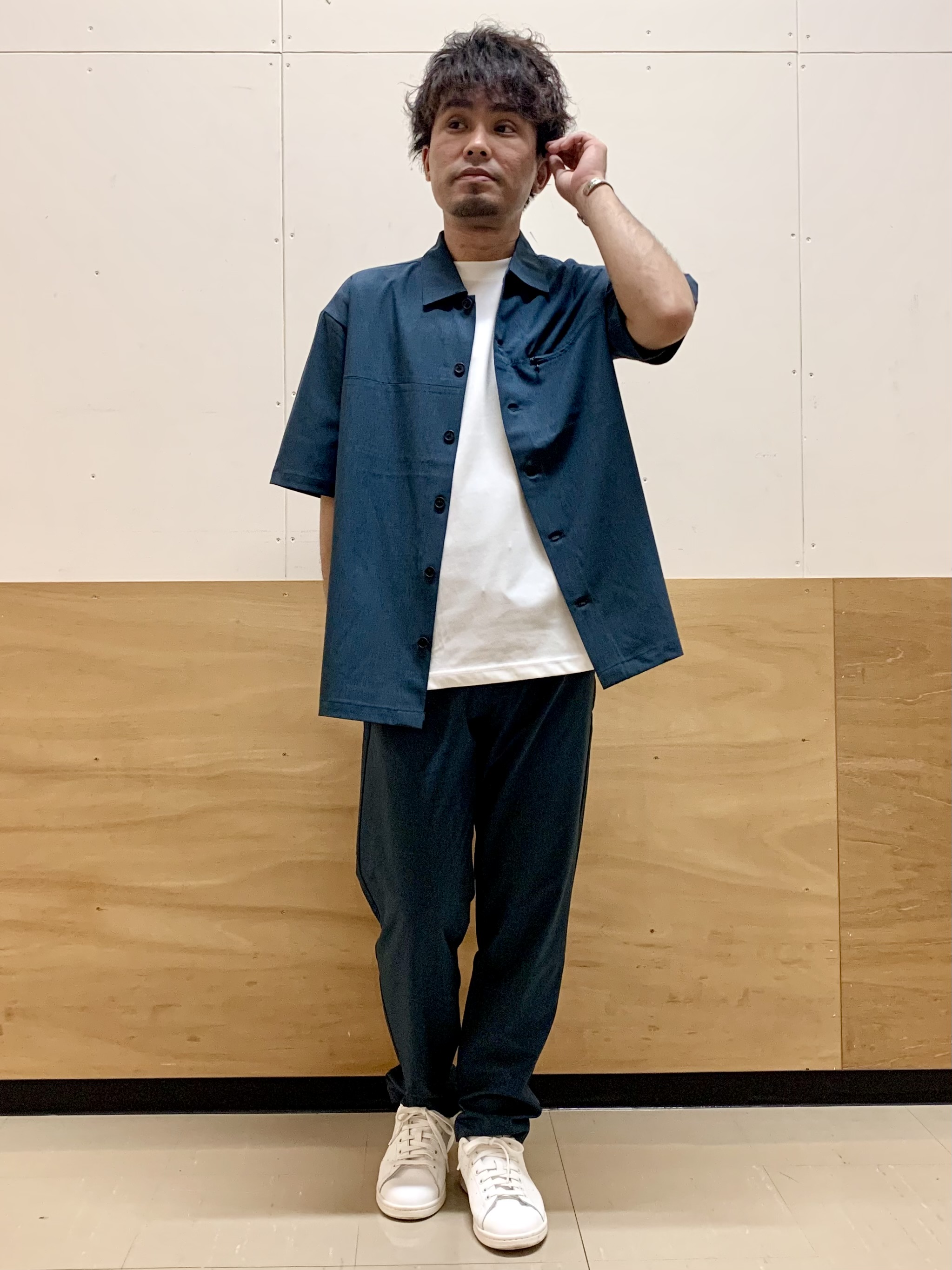 MATUさんの「THE SHOP TK｜【吸水速乾／接触冷感／防シワ／マシンウォッシャブル】ハイドロクール 半袖シャツ」を使ったコーディネート