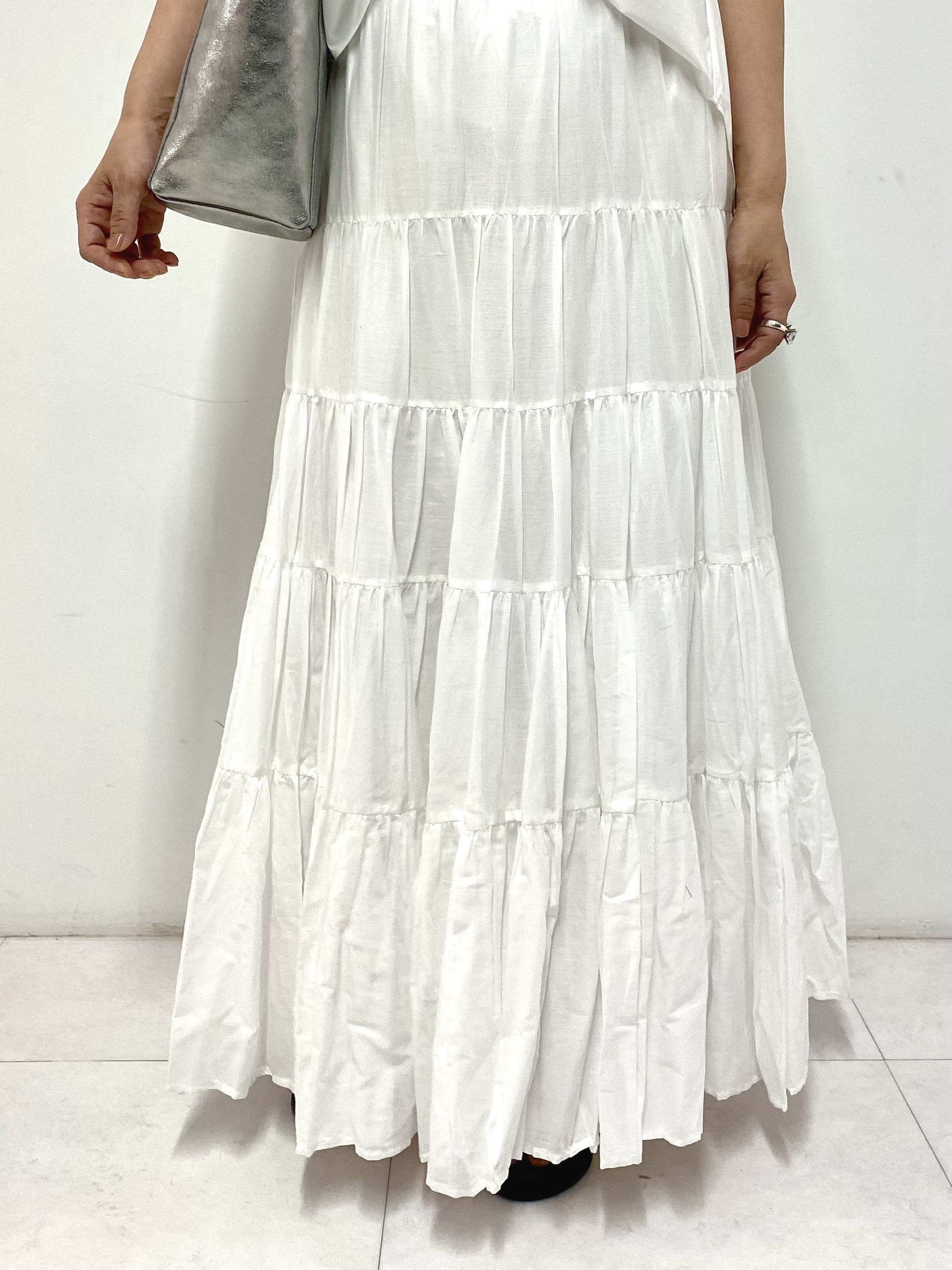 Sawaguchiさんの「DRESSTERIOR｜フレンチスリーブ スキッパーブラウス」を使ったコーディネート