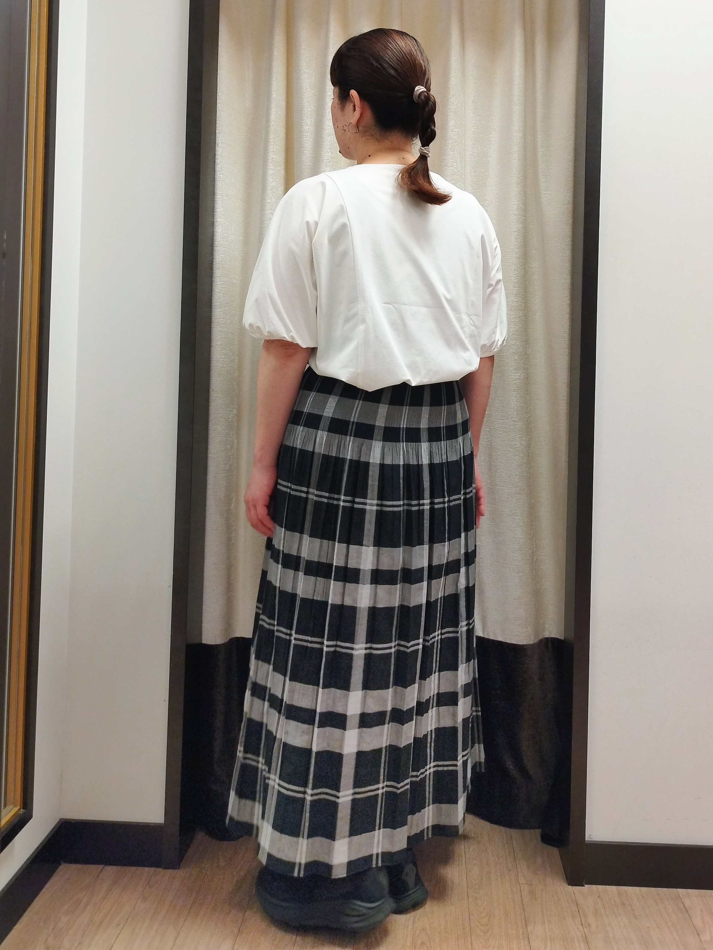 junさんの「Reflect｜【UVカット／接触冷感／吸水速乾】ギャザースリーブカットソー」を使ったコーディネート