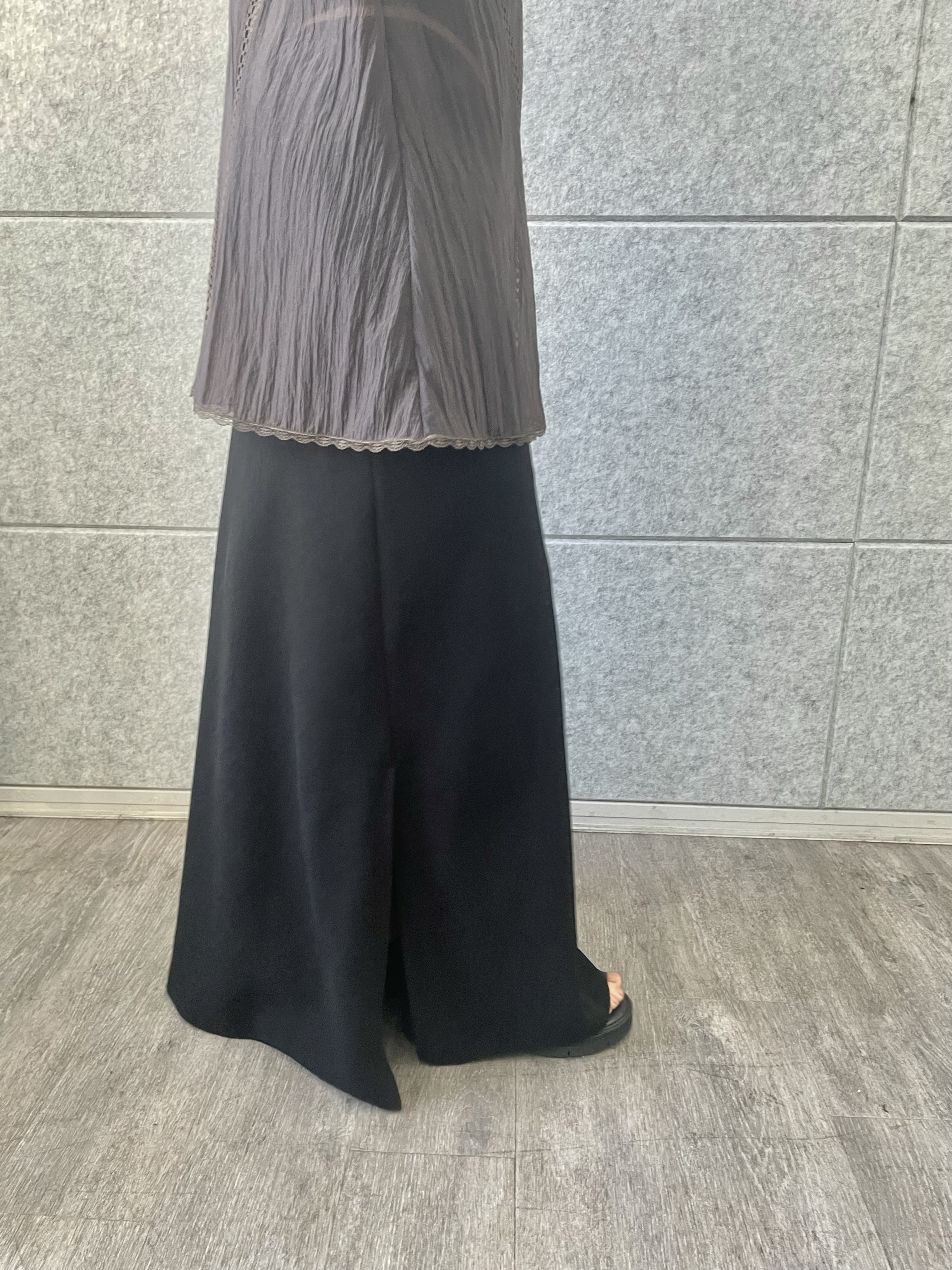 丸山加奈子さんの「CODE A｜【ReRe】easy－fit long skirt」を使ったコーディネート