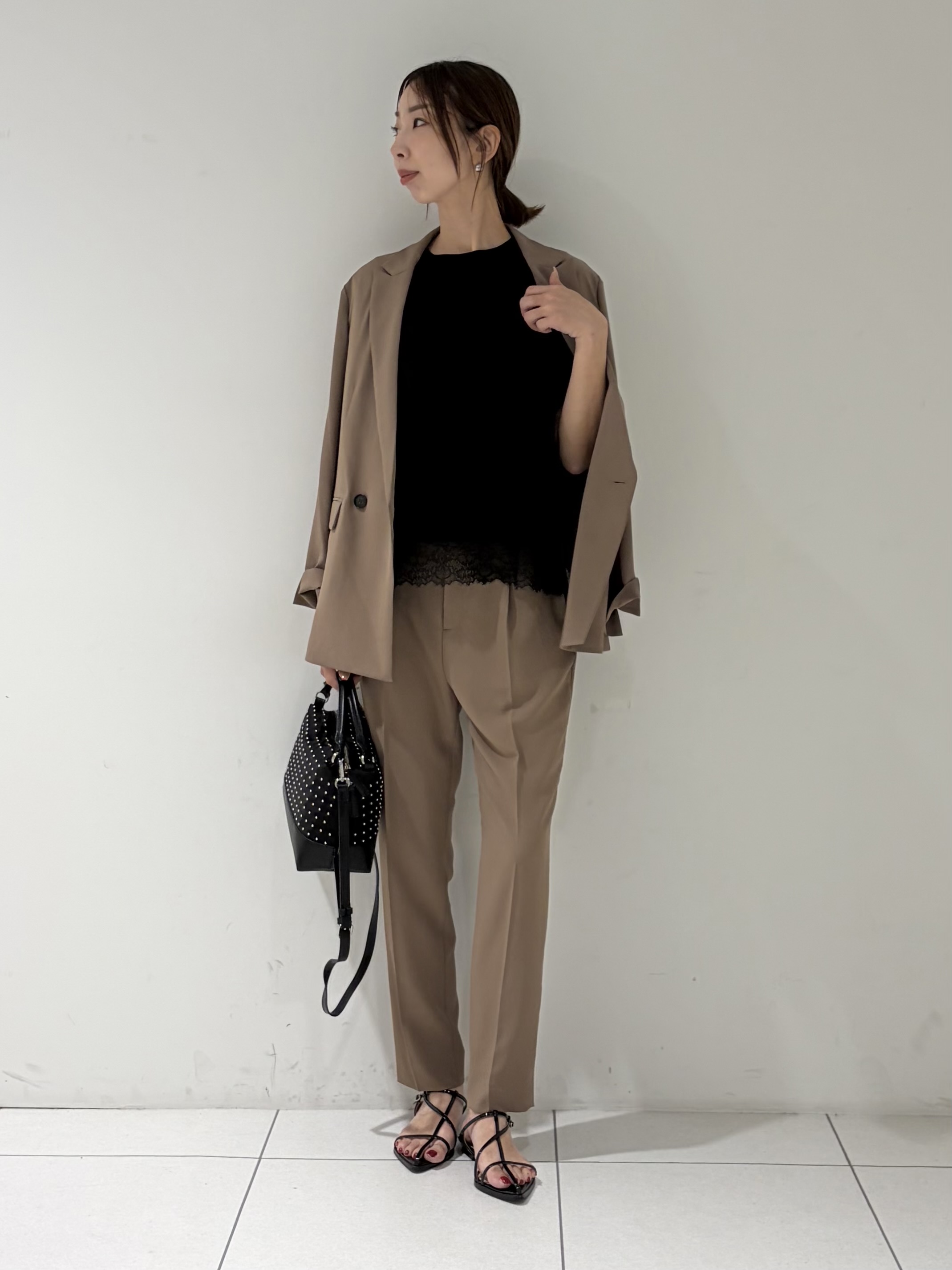 shioriさんの「INDIVI｜【新作登場！着る日傘】 ダブルジャケット」を使ったコーディネート