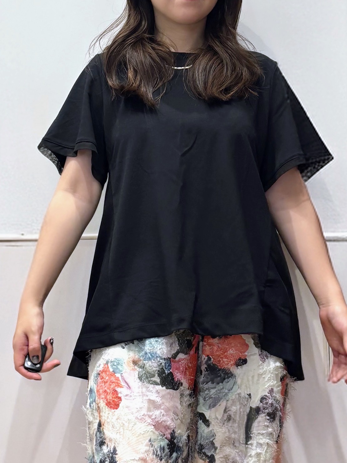 m1117さんの「OPAQUE.CLIP｜【UV／接触冷感】スーパーアイス着る冷感 袖チュールペプラムカットソー《洗濯機OK》」を使ったコーディネート