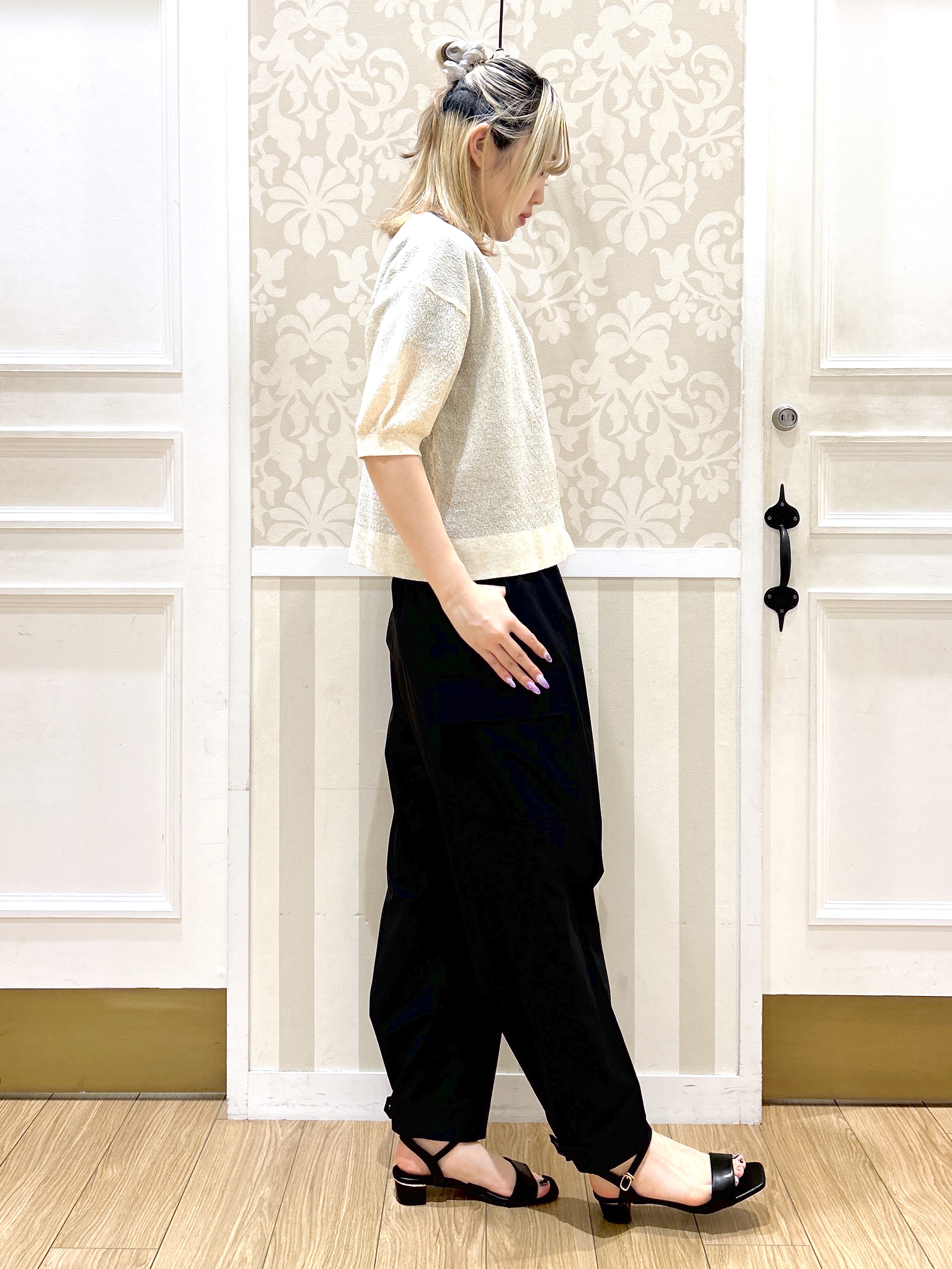 望 愛さんの「grove｜【遮熱／吸水速乾／接触冷感／UVカット】ベーシックロゴTシャツ」を使ったコーディネート
