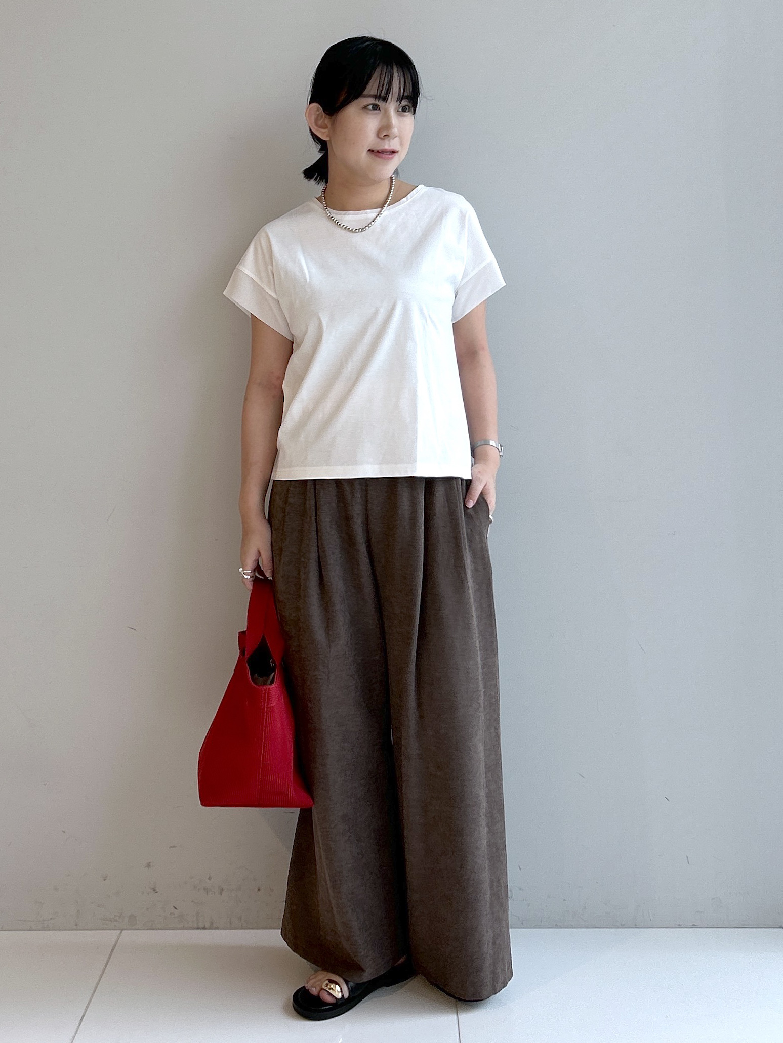 Hirokaさんの「Dessin｜【UVカット/接触冷感】美光沢カットソー」を使ったコーディネート