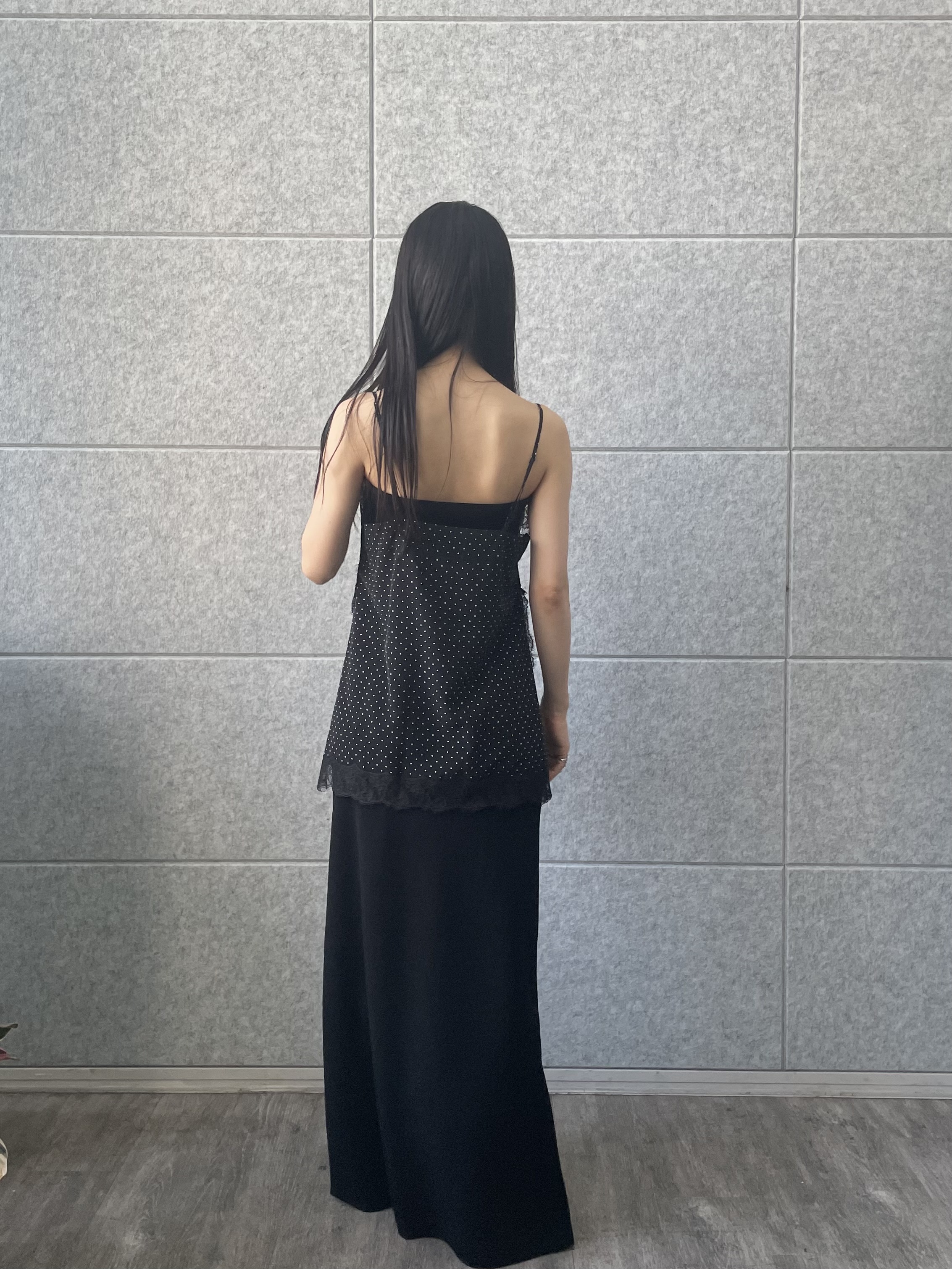 丸山加奈子さんの「CODE A｜dot lingerie lace cami」を使ったコーディネート