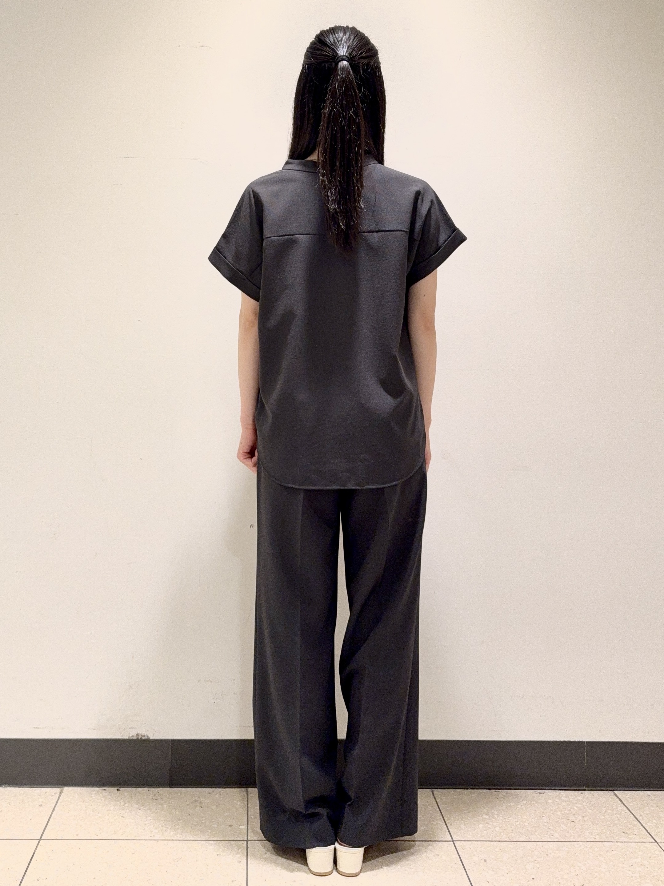 まこさんの「UNTITLED｜【セットアップ可/通気性/UVカット】エアリークールブラウス」を使ったコーディネート