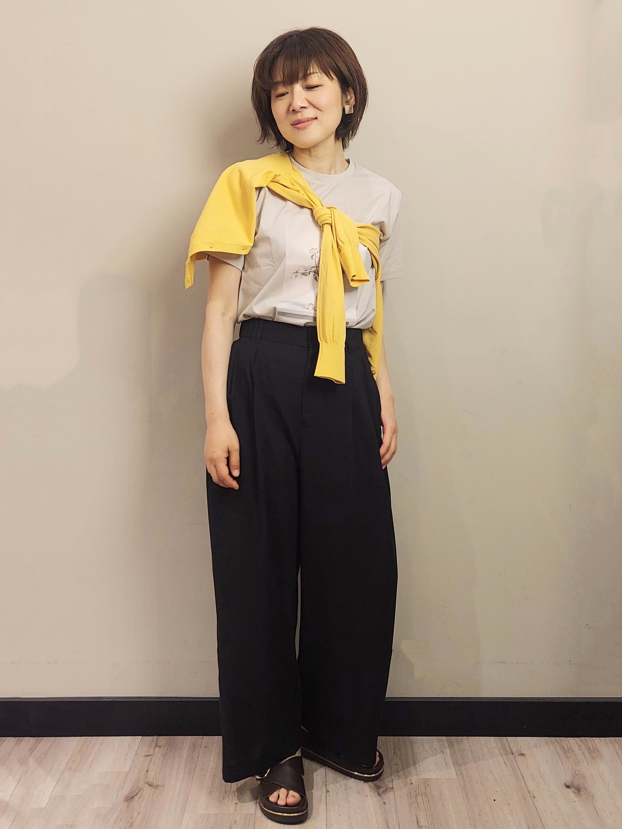 MAKIさんの「index｜【遮熱／UVケア】外気の熱を感じにくい！クルーネックカーディガン《洗濯機OK／抗ピリング／6col》」を使ったコーディネート