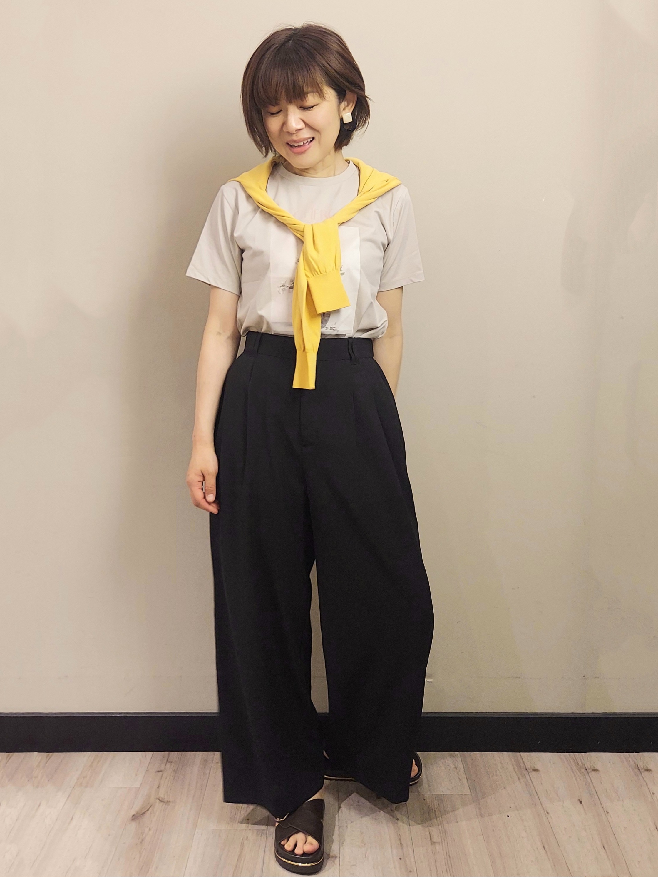 MAKIさんの「index｜【遮熱／UVケア】外気の熱を感じにくい！クルーネックカーディガン《洗濯機OK／抗ピリング／6col》」を使ったコーディネート
