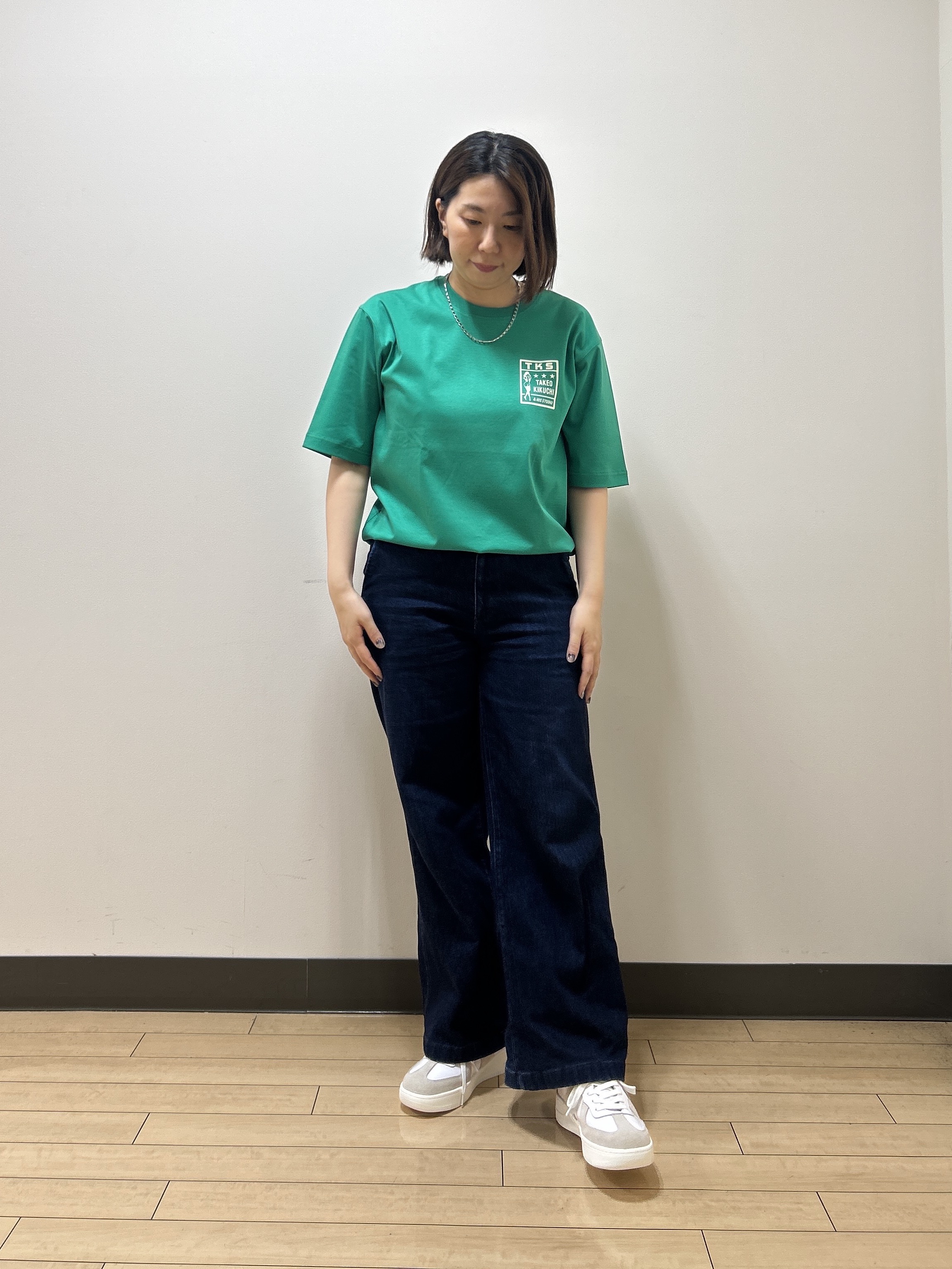 okaさんの「TAKEO KIKUCHI｜【BOWLER HAT LABEL】アイスクリアコットン ピンナップガール 半袖Tシャツ」を使ったコーディネート