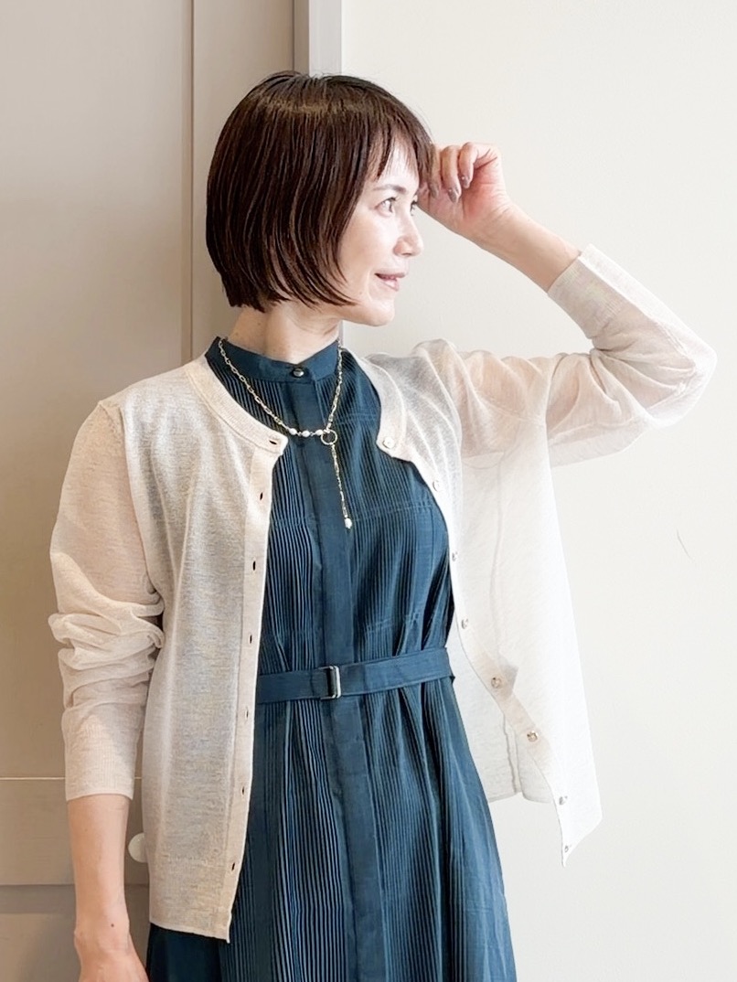 yamakoさんの「grove｜高評価！【洗える/名品】大人の透け感、シアーカーディガン」を使ったコーディネート