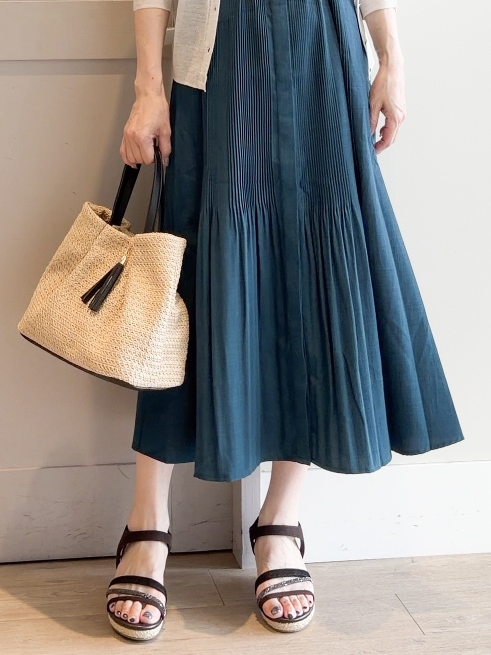 yamakoさんの「grove｜高評価！【洗える/名品】大人の透け感、シアーカーディガン」を使ったコーディネート