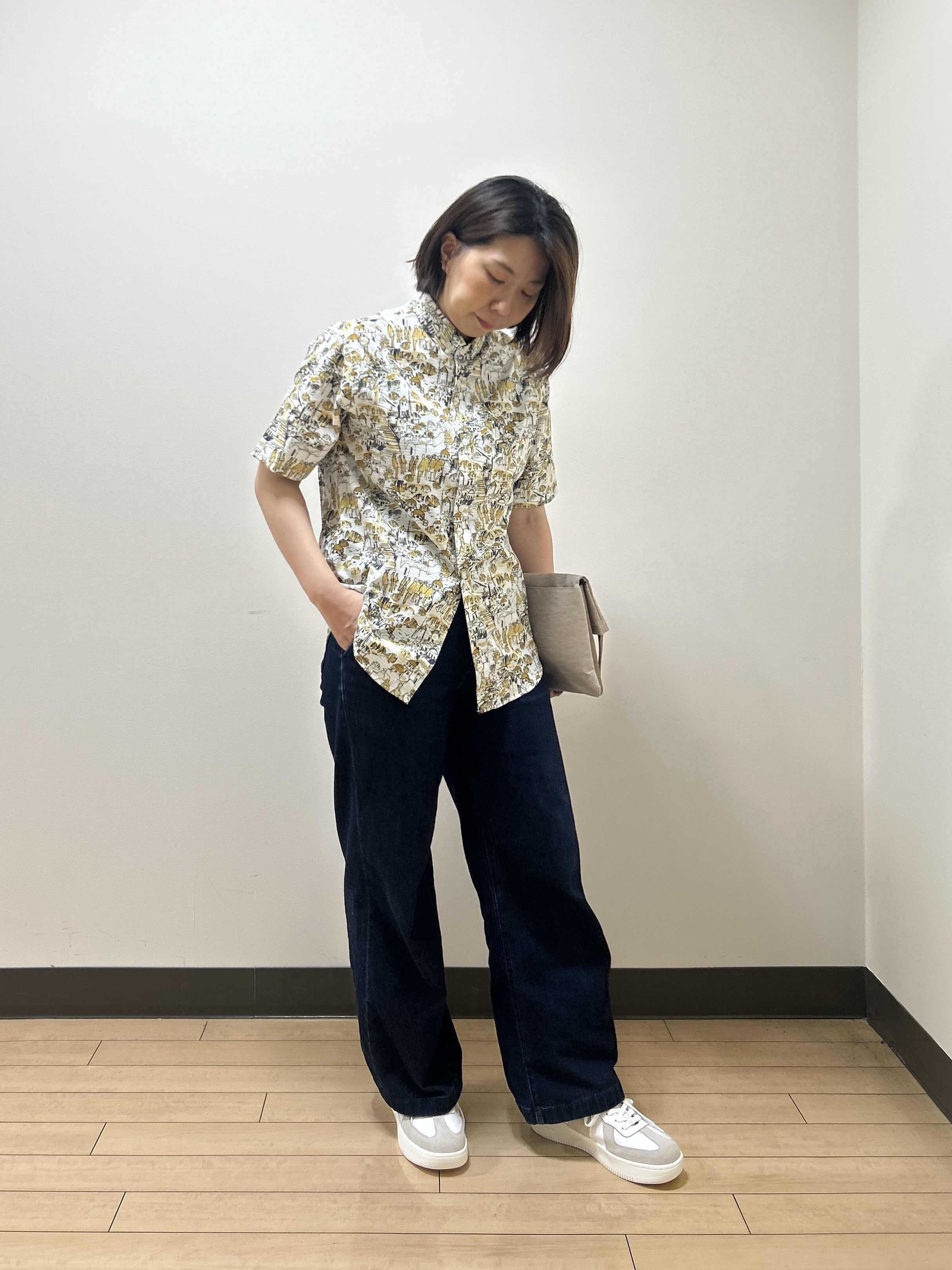 okaさんの「TAKEO KIKUCHI｜【日本製】JFP DotAir（R）リゾートプリント半袖シャツ」を使ったコーディネート
