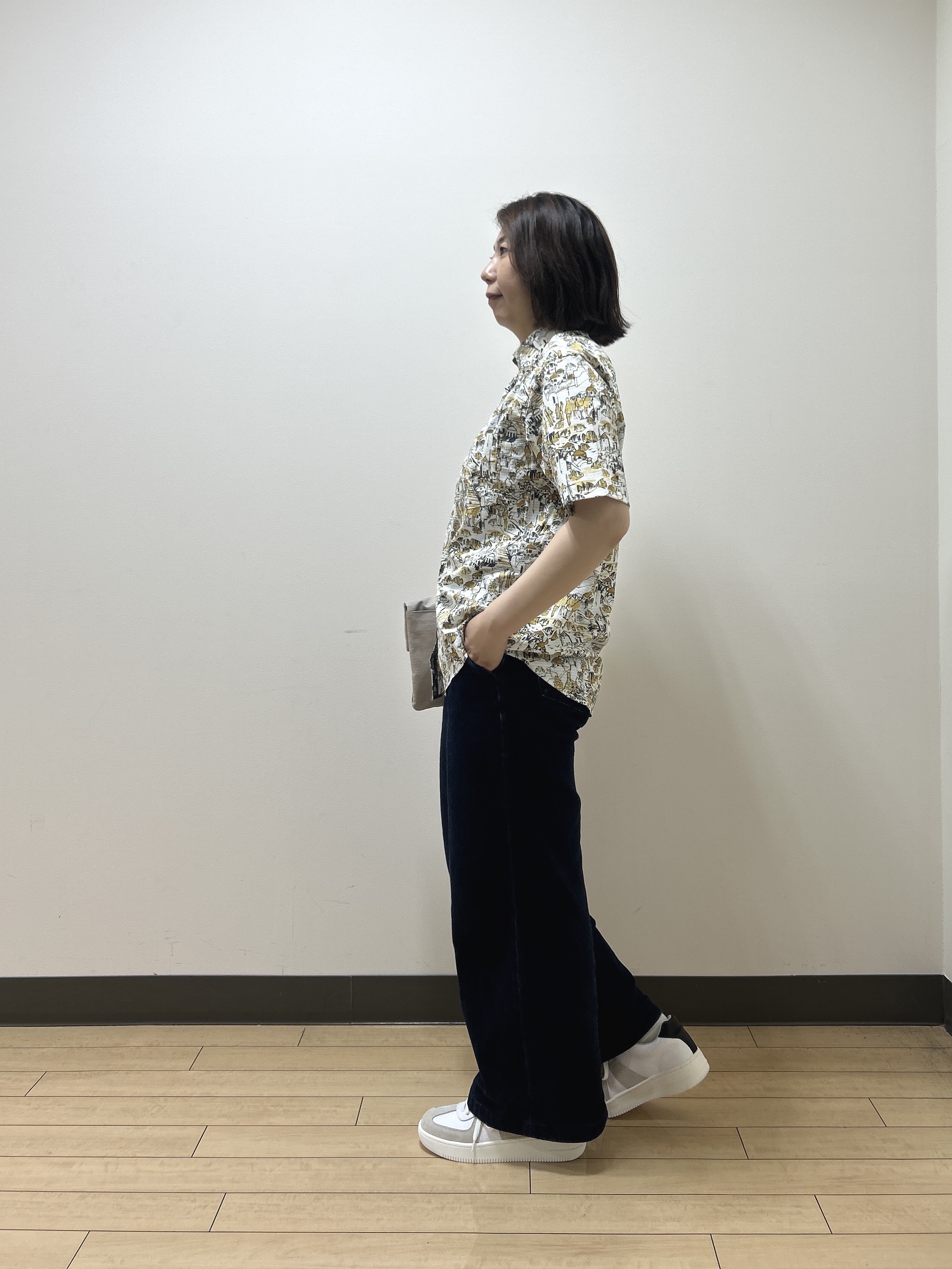 okaさんの「TAKEO KIKUCHI｜【日本製】JFP DotAir（R）リゾートプリント半袖シャツ」を使ったコーディネート