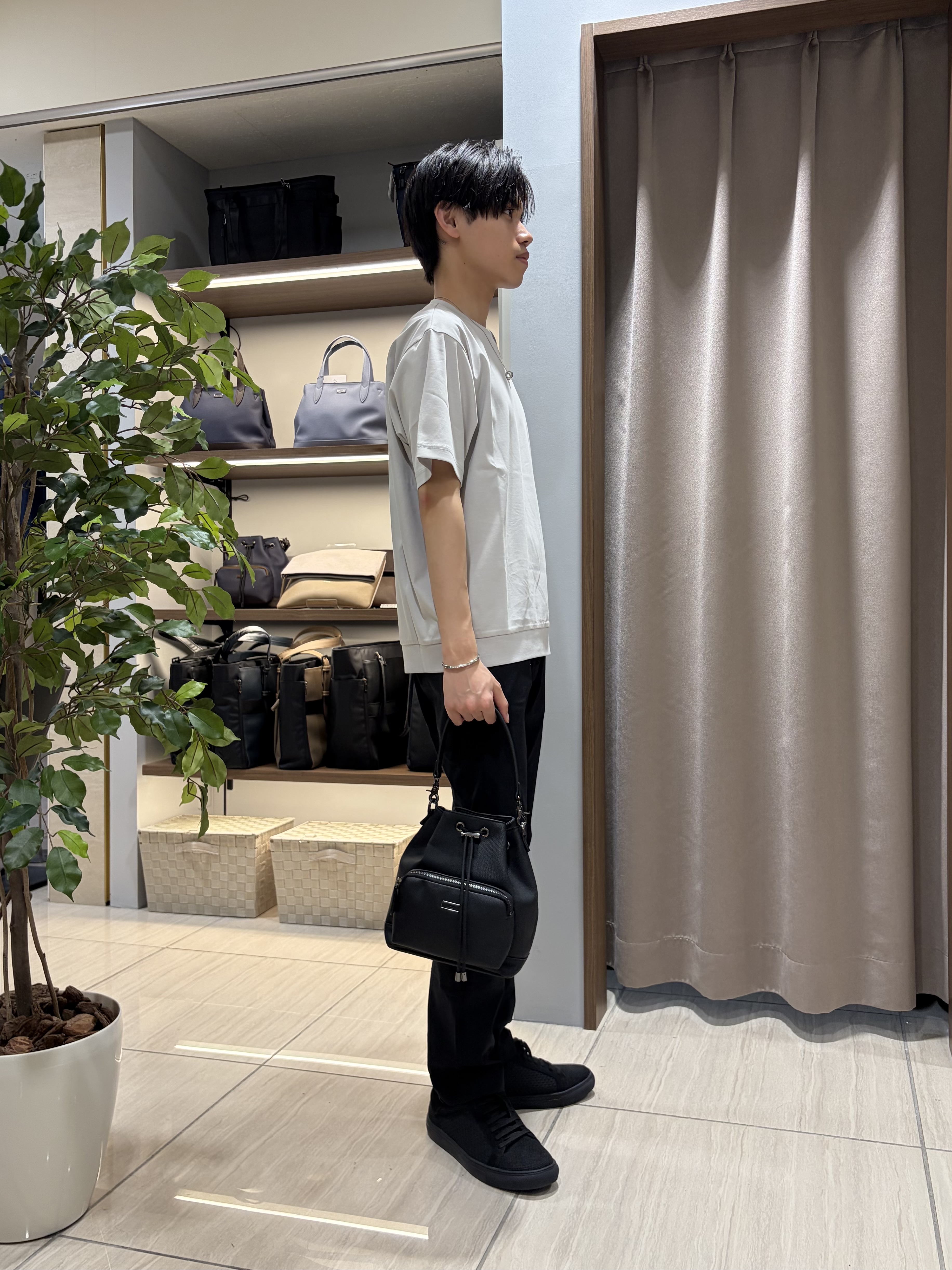 hiroさんの「TAKEO KIKUCHI｜【接触冷感】アイスクリアコットン Tシャツ」を使ったコーディネート