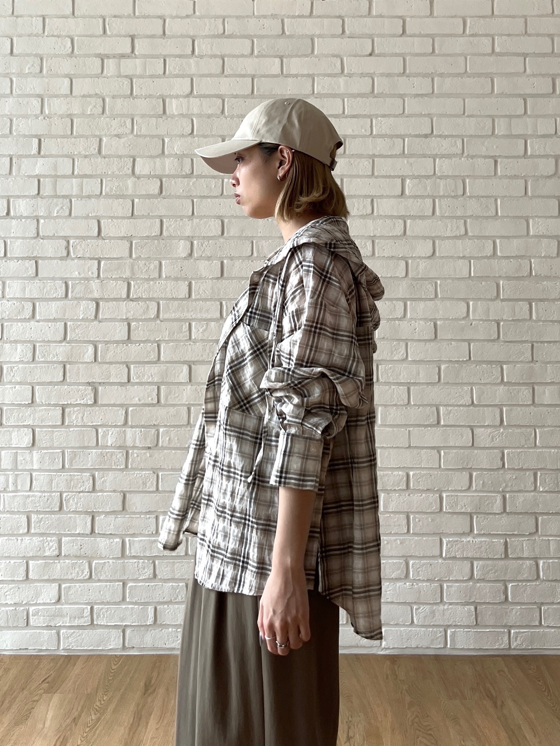 Harukaさんの「INDIVI｜フード付 シアーチェックシャツ」を使ったコーディネート