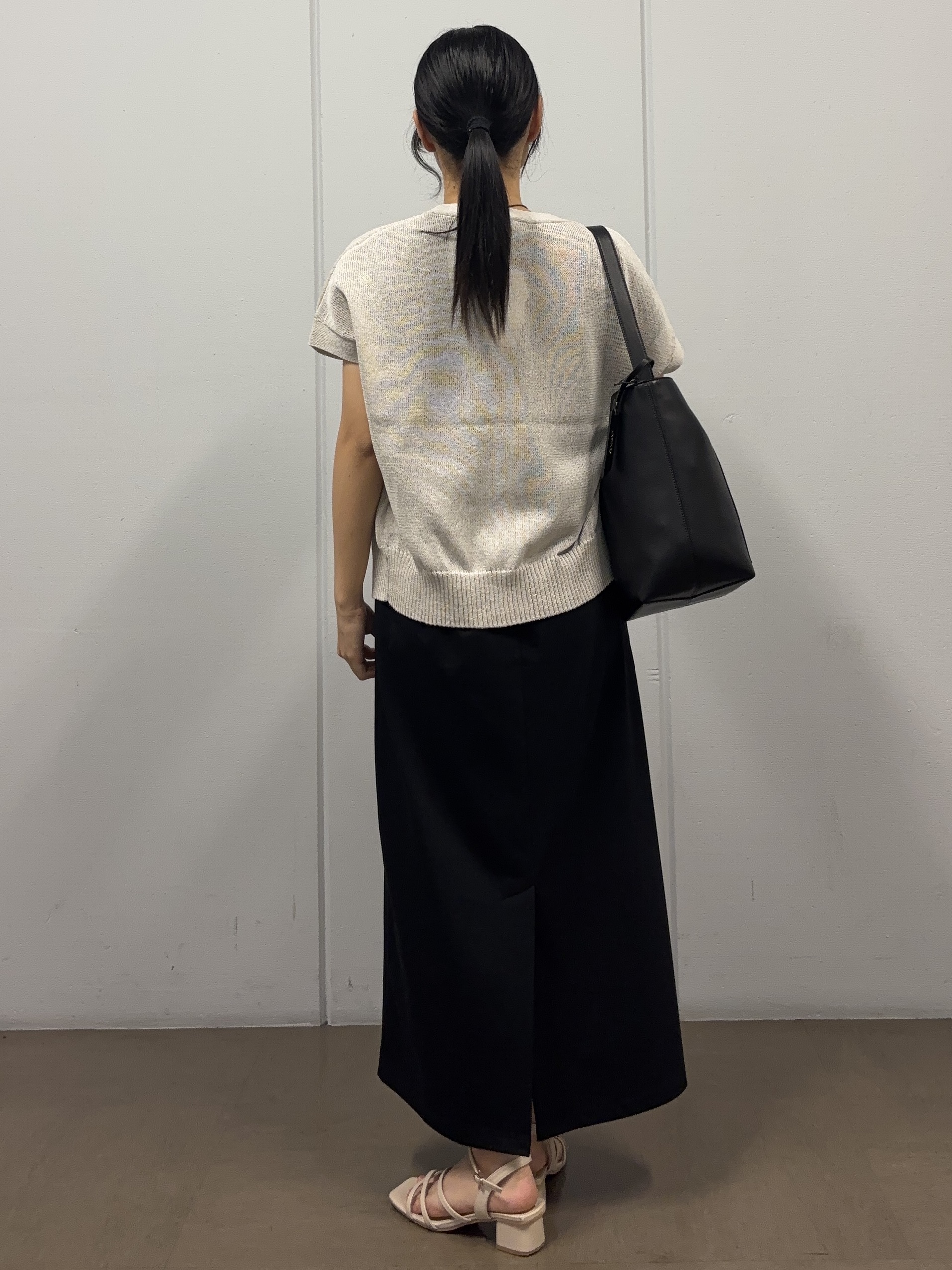 岩本優さんの「UNTITLED｜【古畑星夏さん着用】レザー調トップネックレス」を使ったコーディネート