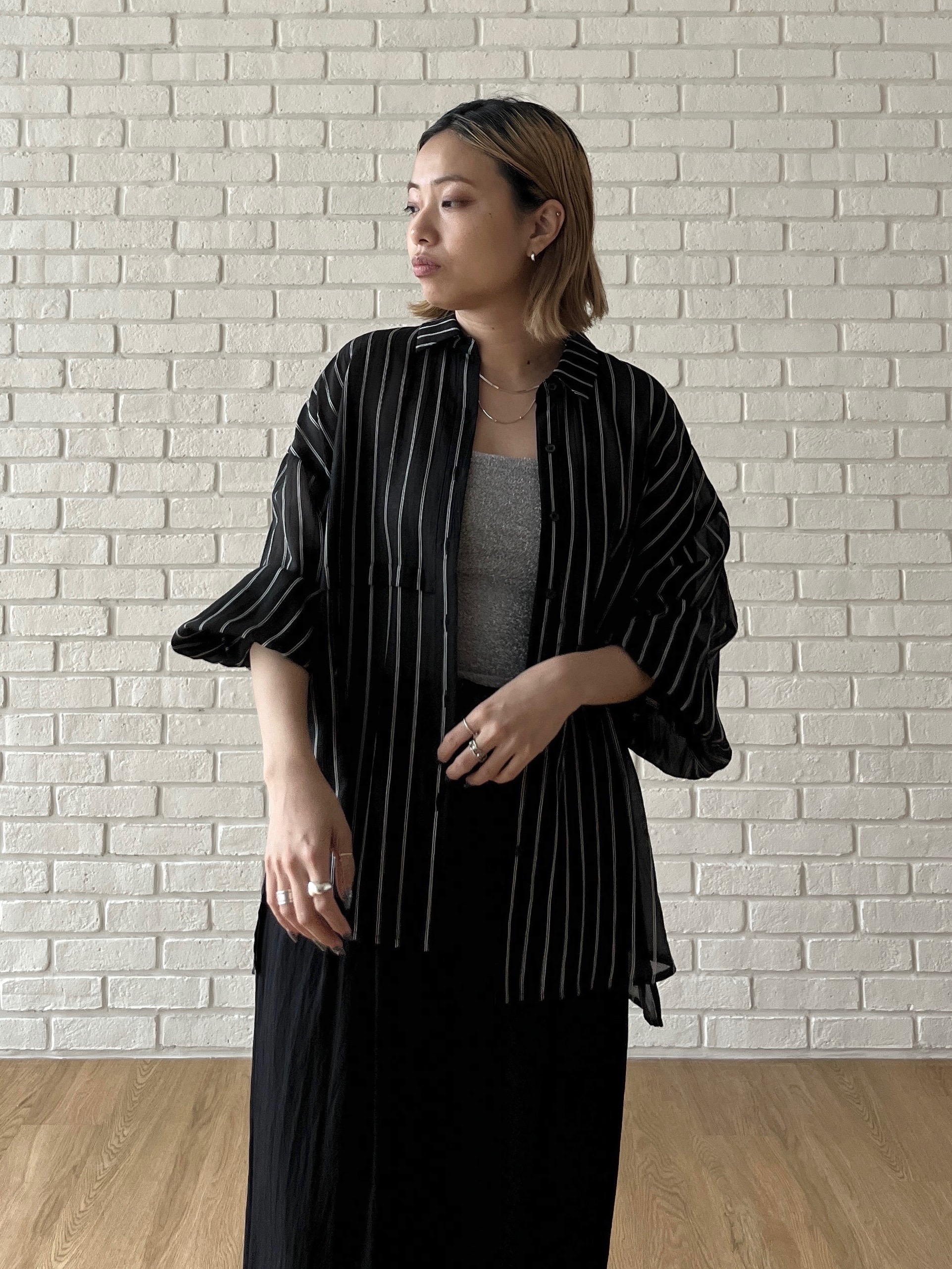 Harukaさんの「INDIVI｜シアーストライプ 切替タックシャツ」を使ったコーディネート