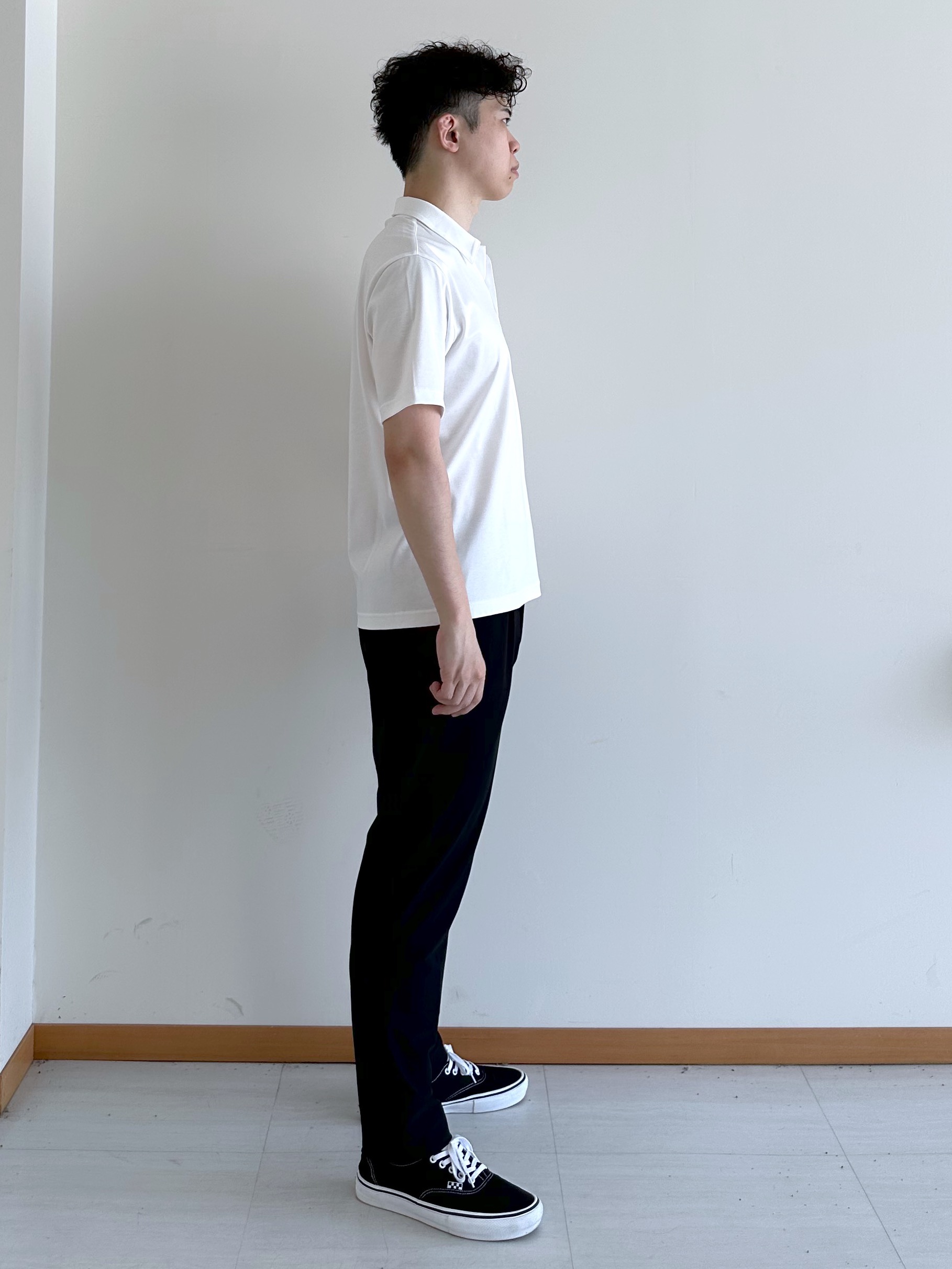イッシーさんの「TAKEO KIKUCHI｜【接触冷感】アイスクリアコットン ワンポイント ポロシャツ」を使ったコーディネート