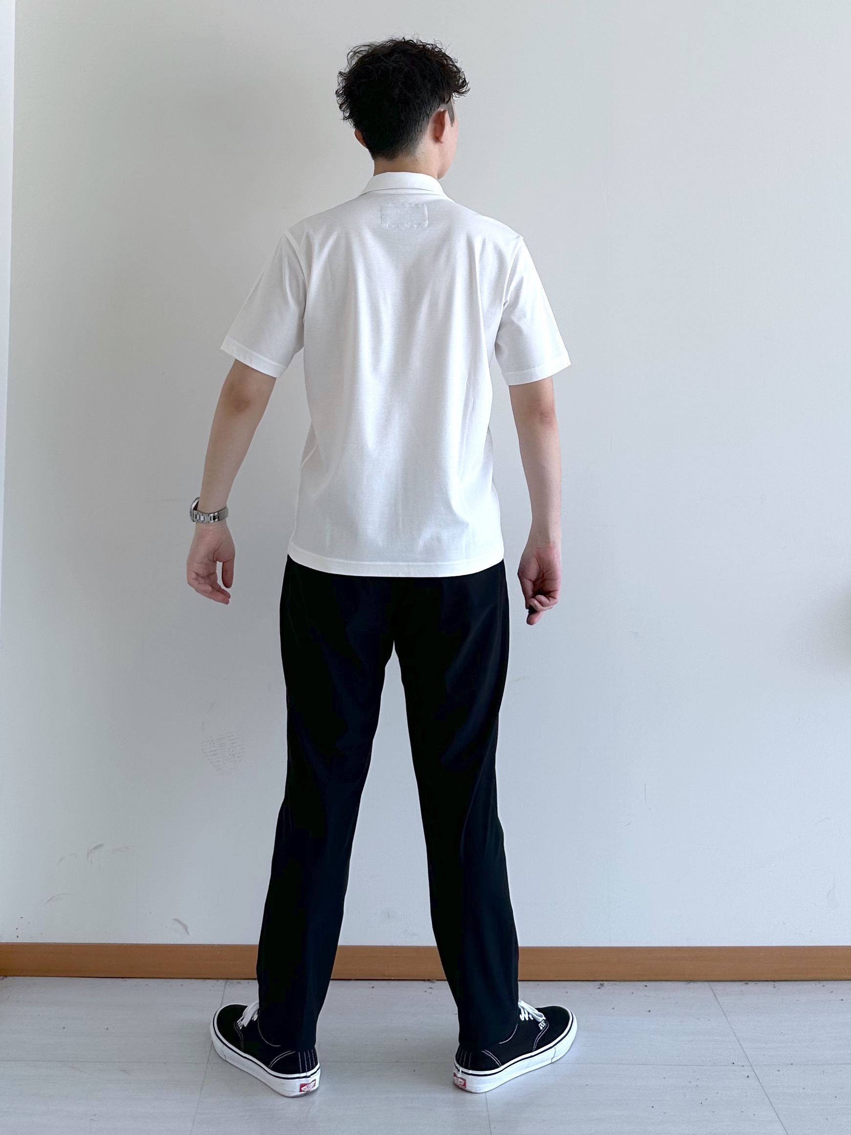 イッシーさんの「TAKEO KIKUCHI｜【接触冷感】アイスクリアコットン ワンポイント ポロシャツ」を使ったコーディネート