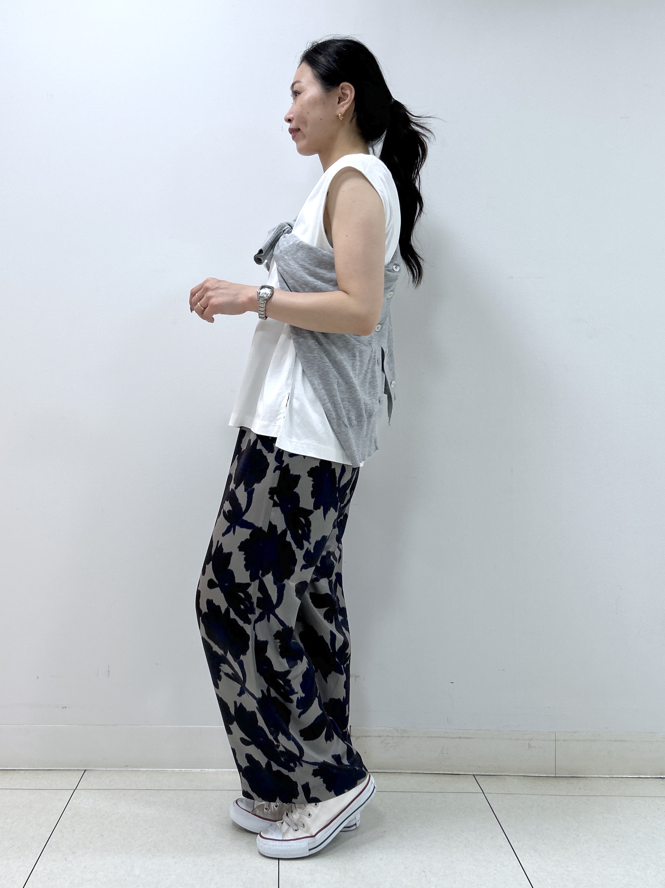 Kaiさんの「Dessin｜【接触冷感/UVカット】美光沢ノースリーブカットソー」を使ったコーディネート