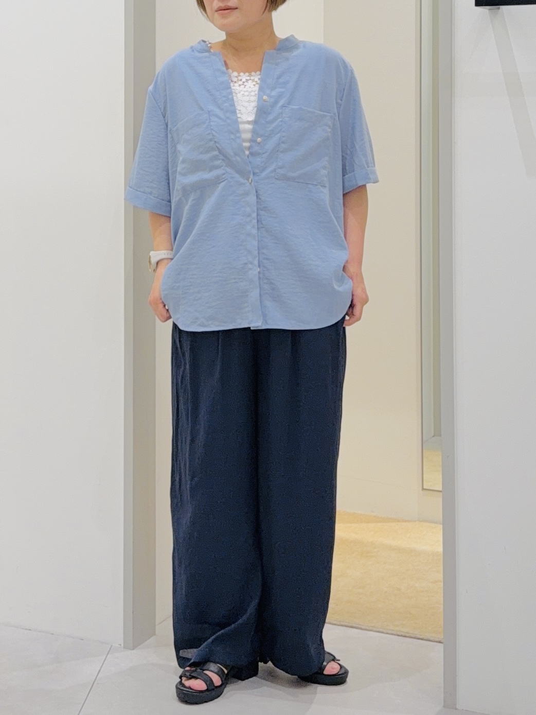 タナさんの「THE SHOP TK｜【M-XL/さりげなく二の腕カバー】5分袖Wポケットシャツ」を使ったコーディネート