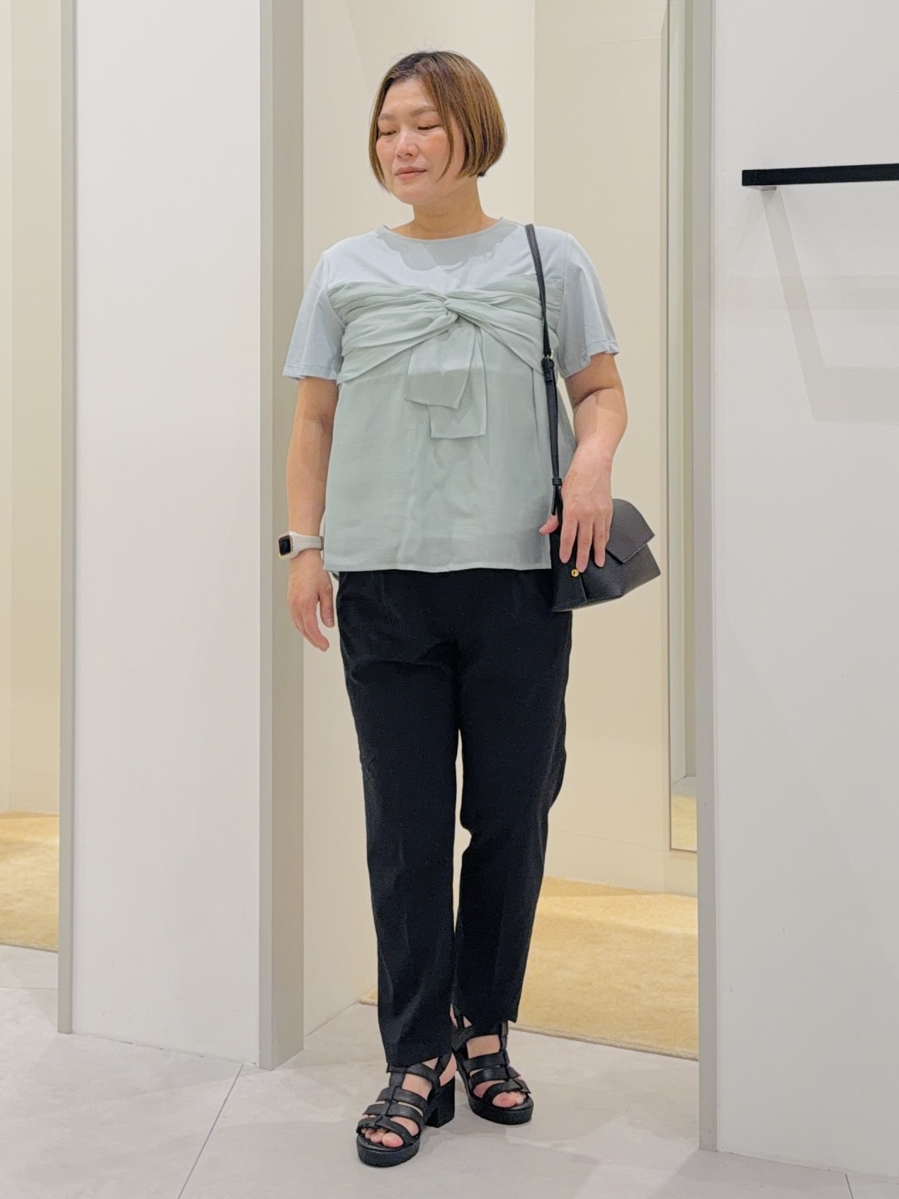 タナさんの「THE SHOP TK｜【ひんやり／吸水速乾／UV】ビスチェ風 切り替えTシャツ」を使ったコーディネート