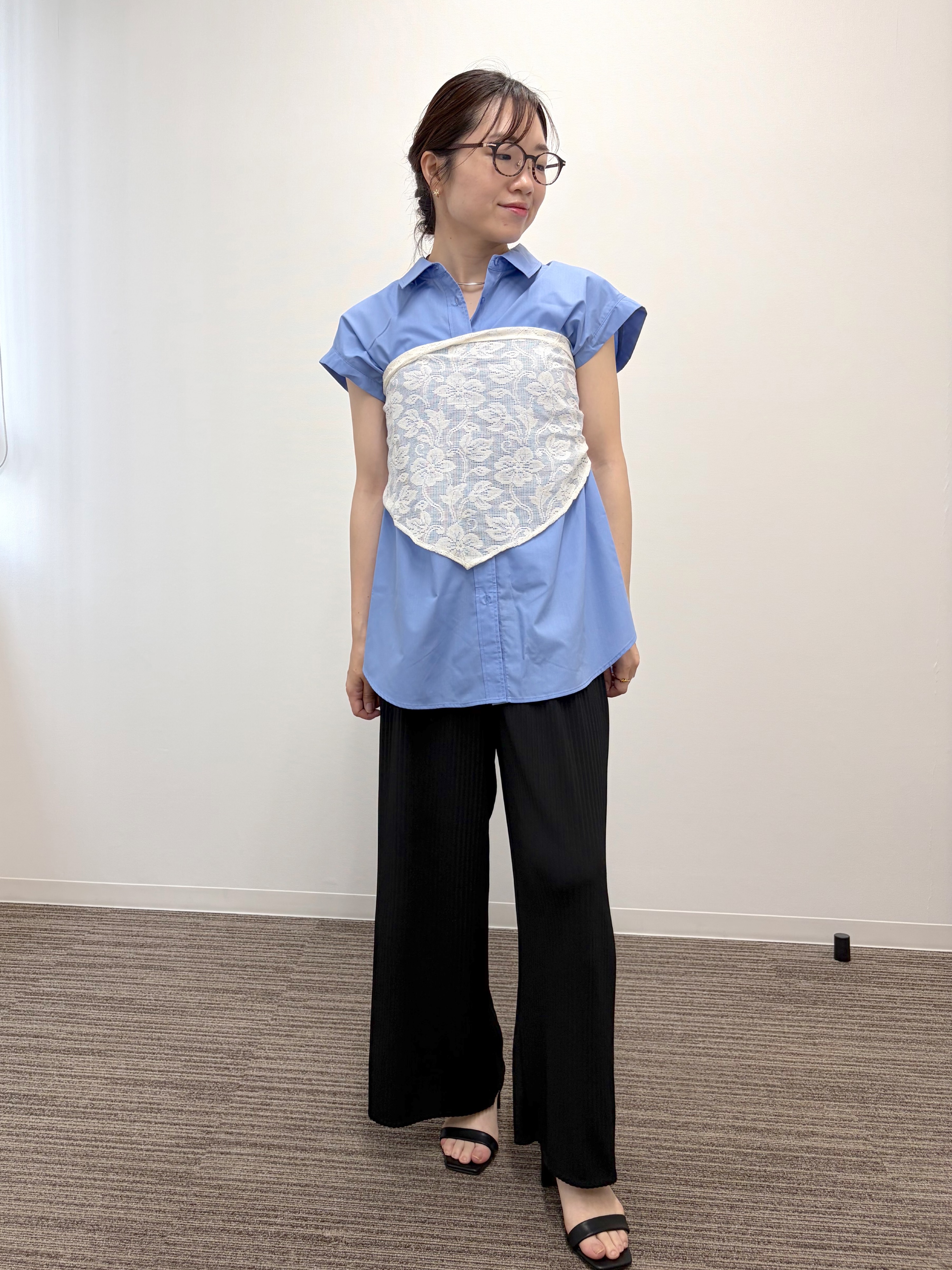 saoriさんの「レーススカーフ付きブラウス」を使ったコーディネート
