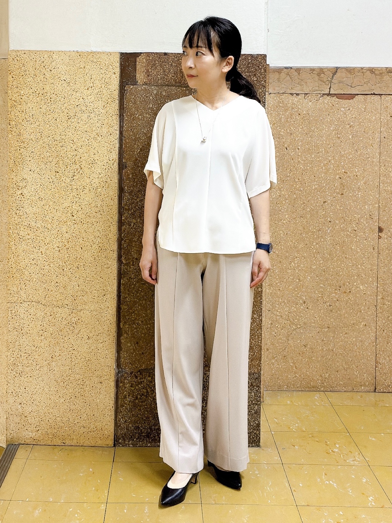 hattoriさんの「INDIVI｜【着る日傘】ドルマントップス」を使ったコーディネート