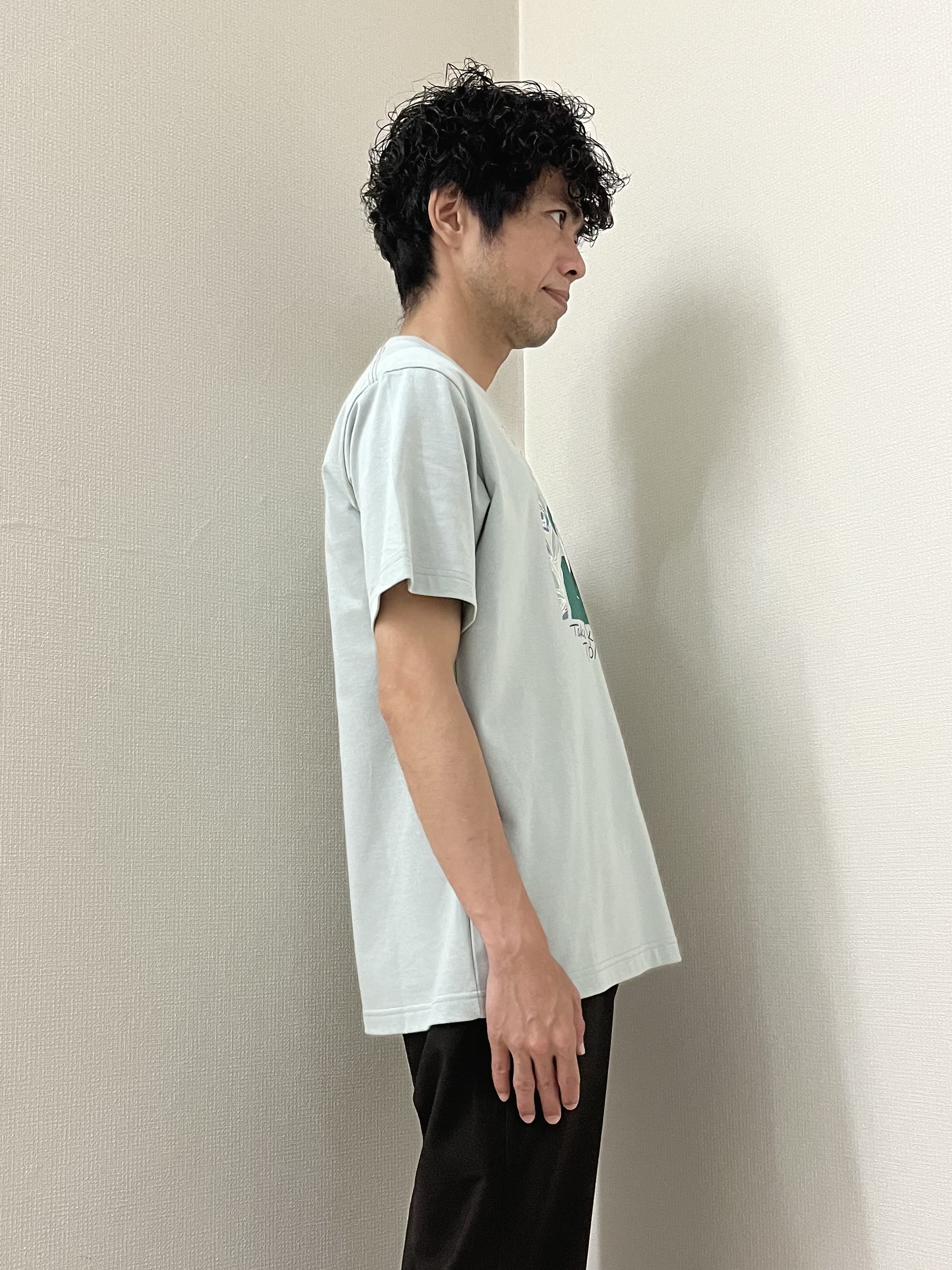 URAさんの「TAKEO KIKUCHI｜リップル小花シャツ」を使ったコーディネート
