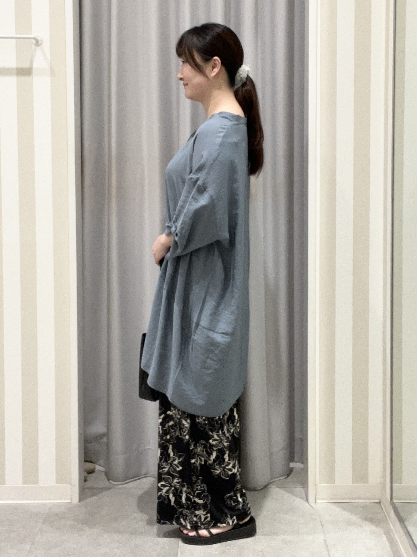 もーりぃさんの「SHOO･LA･RUE｜【ひんやり/S-LL/洗濯後しわになりにくい】体型カバーにも ゆるっとリラックスチュニック」を使ったコーディネート