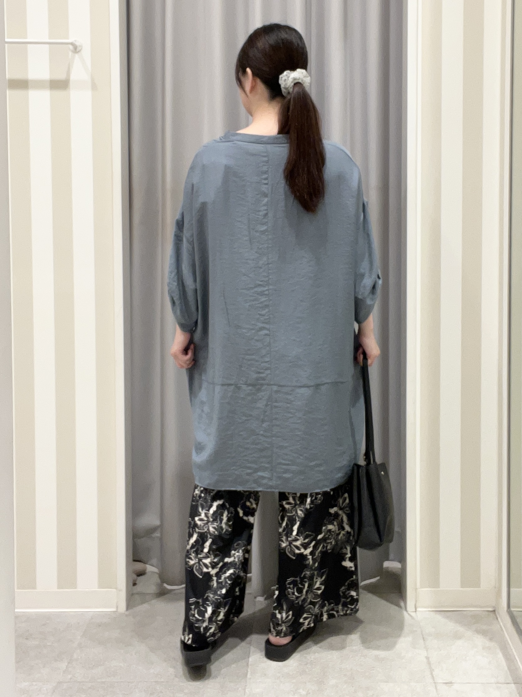 もーりぃさんの「SHOO･LA･RUE｜【ひんやり/S-LL/洗濯後しわになりにくい】体型カバーにも ゆるっとリラックスチュニック」を使ったコーディネート